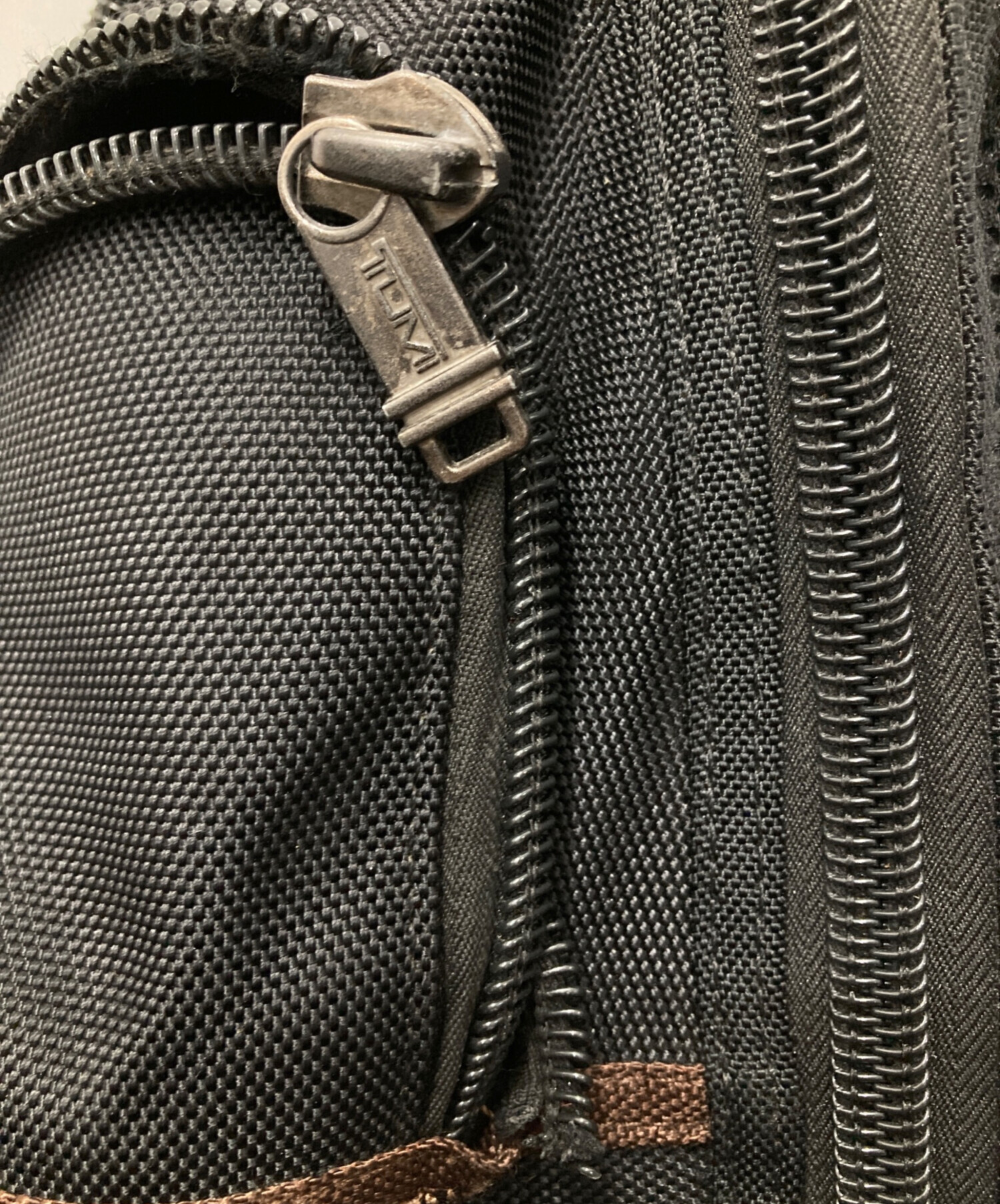 中古・古着通販】TUMI (トゥミ) KINGSVILLE DELUXE BRIEF PACK