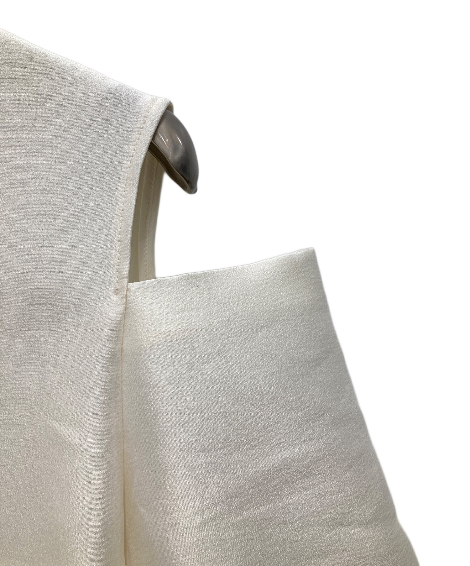 中古・古着通販】Heve (ヘイヴ) カットオフシルキーブラウス