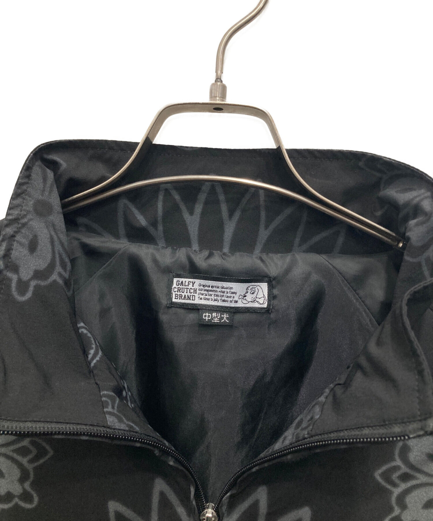中古・古着通販】GALFY (ガルフィー) 総柄ナイロンジャケット ブラック