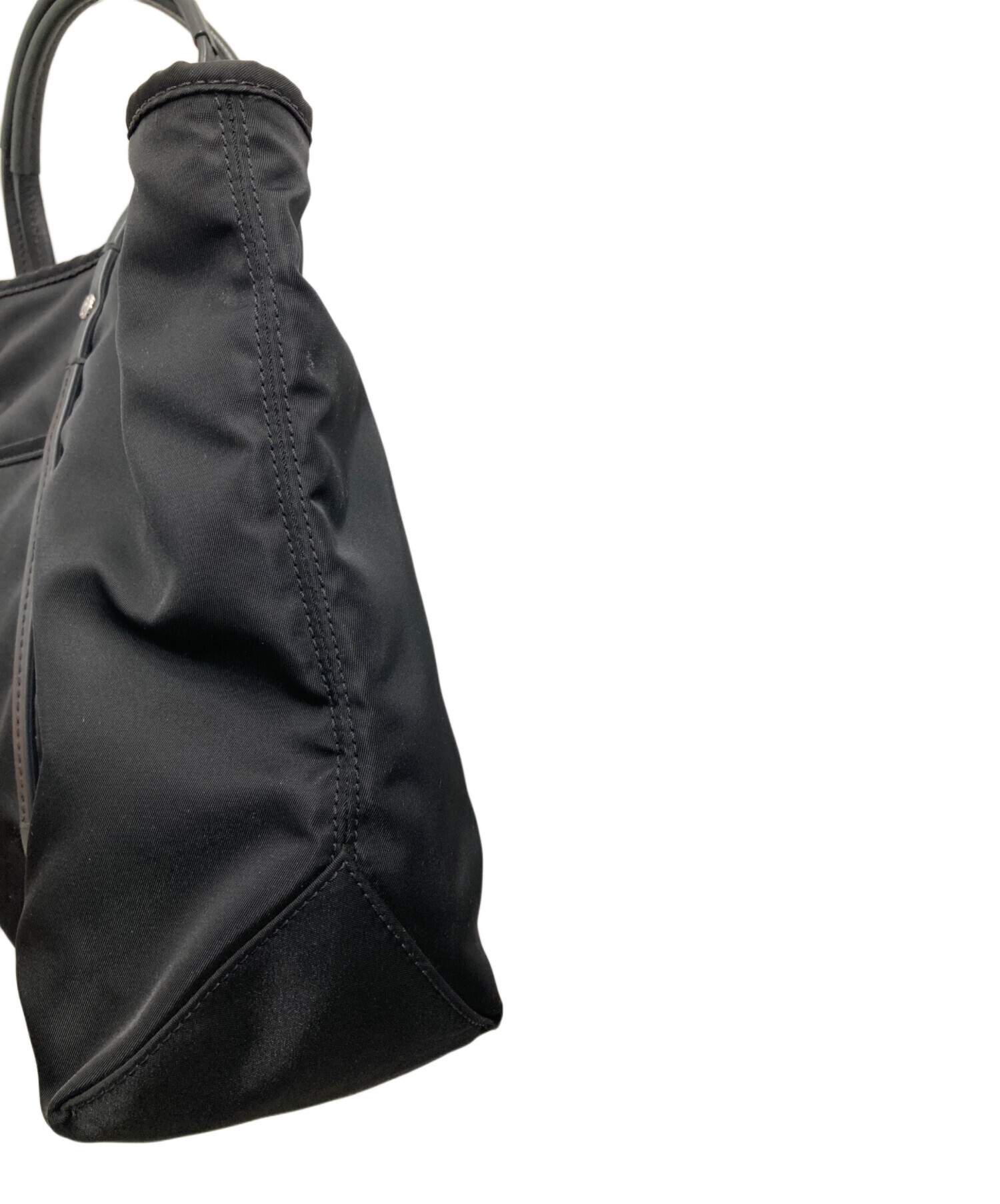 TUMI トゥミ/ナイロンスリングバッグ/0481700/Aランク/88【中古】 中古・古着通販】TUMI (トゥミ) ナイロンハンドバッグ ブラック