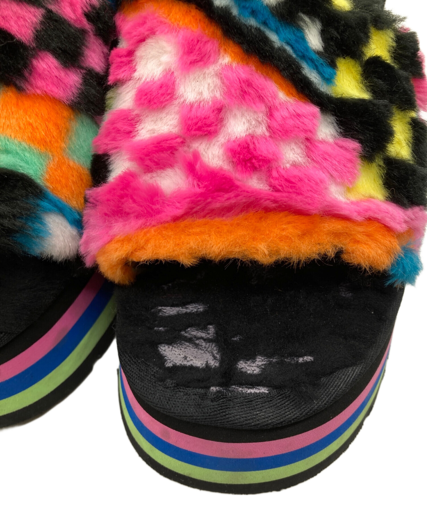 中古・古着通販】UGG (アグ) ディスコチェック スライドサンダル