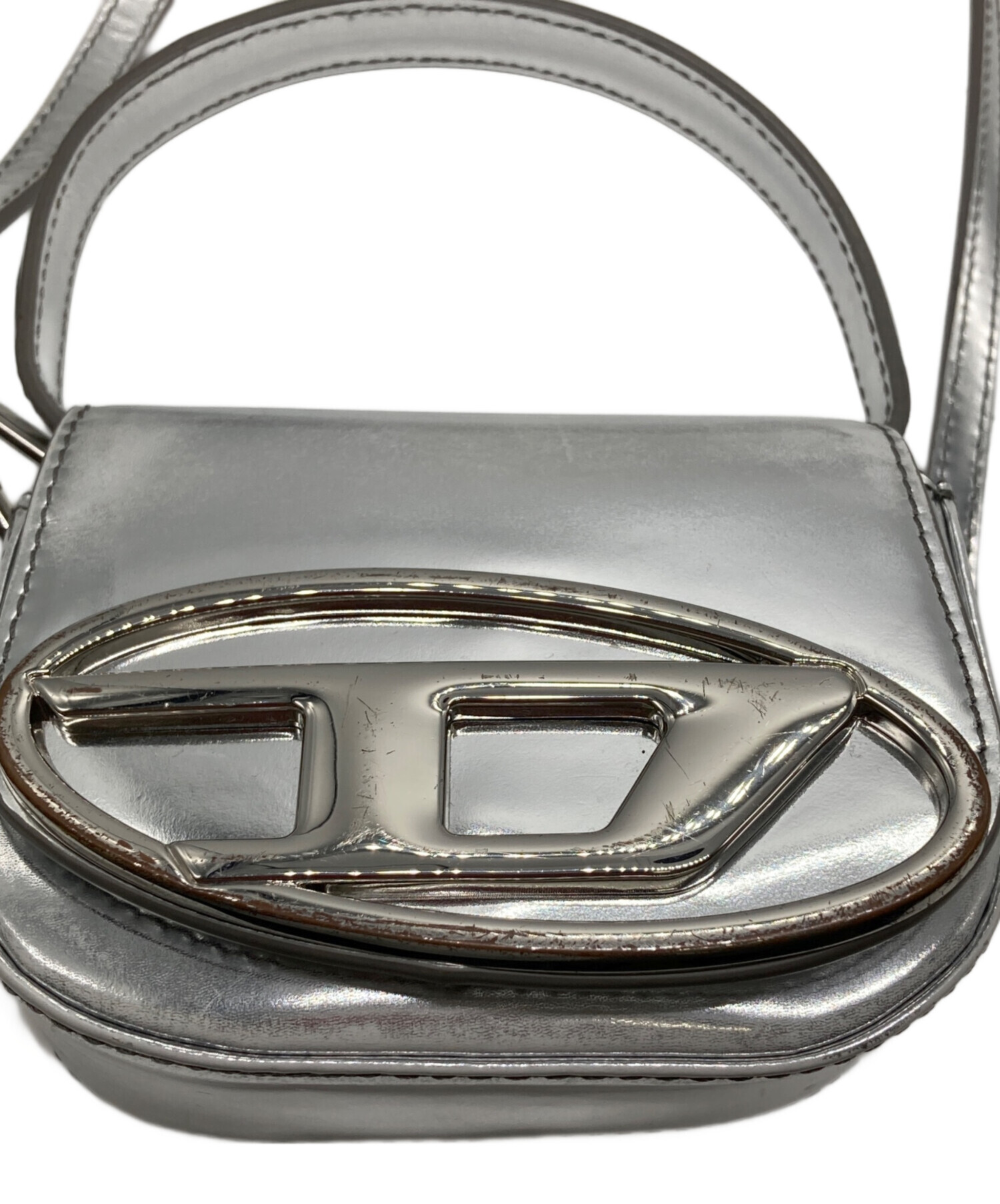 DIESEL シルバーショルダーバッグ 中古・古着通販】DIESEL (ディーゼル) ショルダーバッグ シルバー