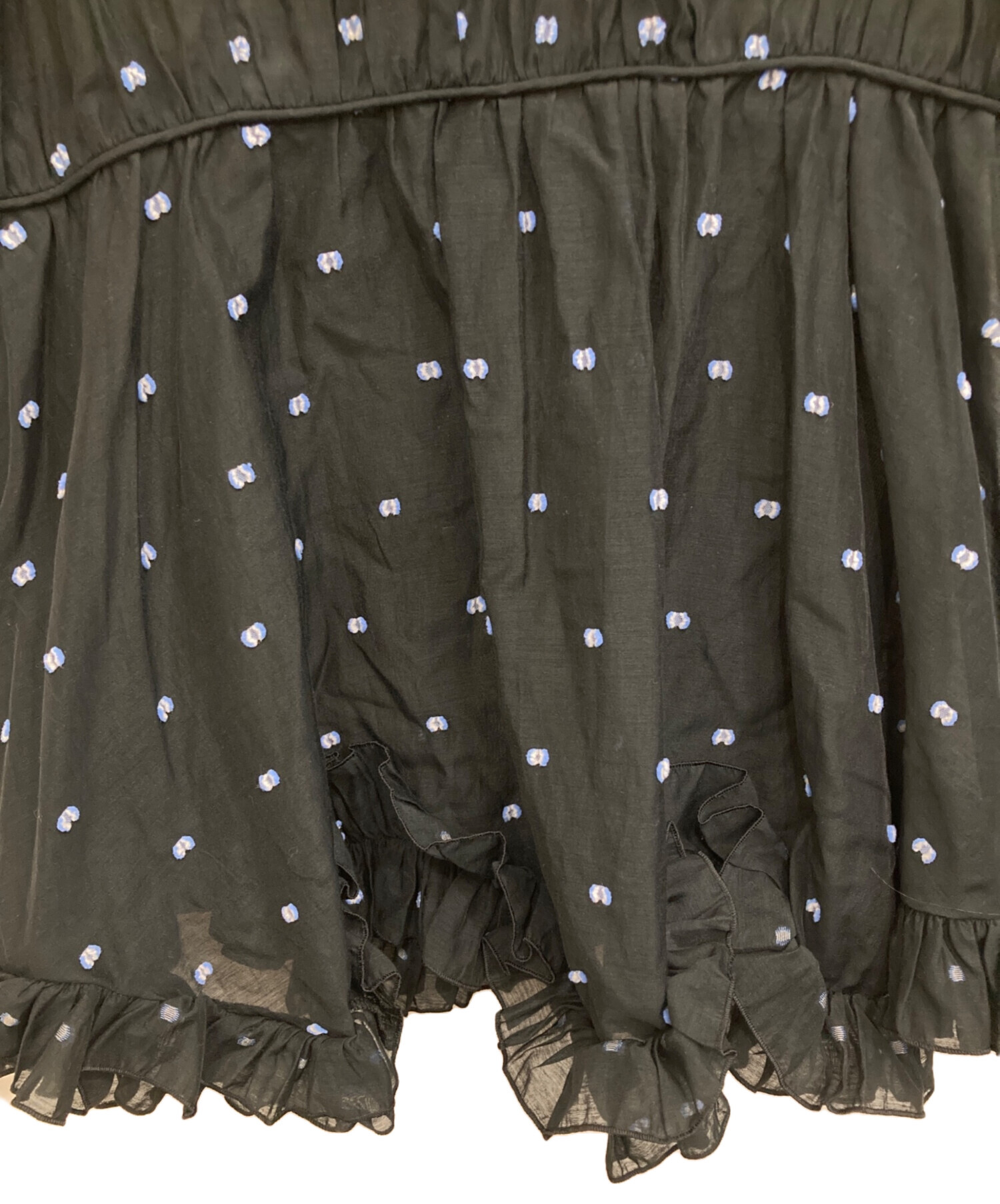 【美品】UNITED ARROWS 2トーン ドットジャカード フリルブラウス UNITED ARROWS（ユナイテッドアローズ）の「2トーン ドットジャカード