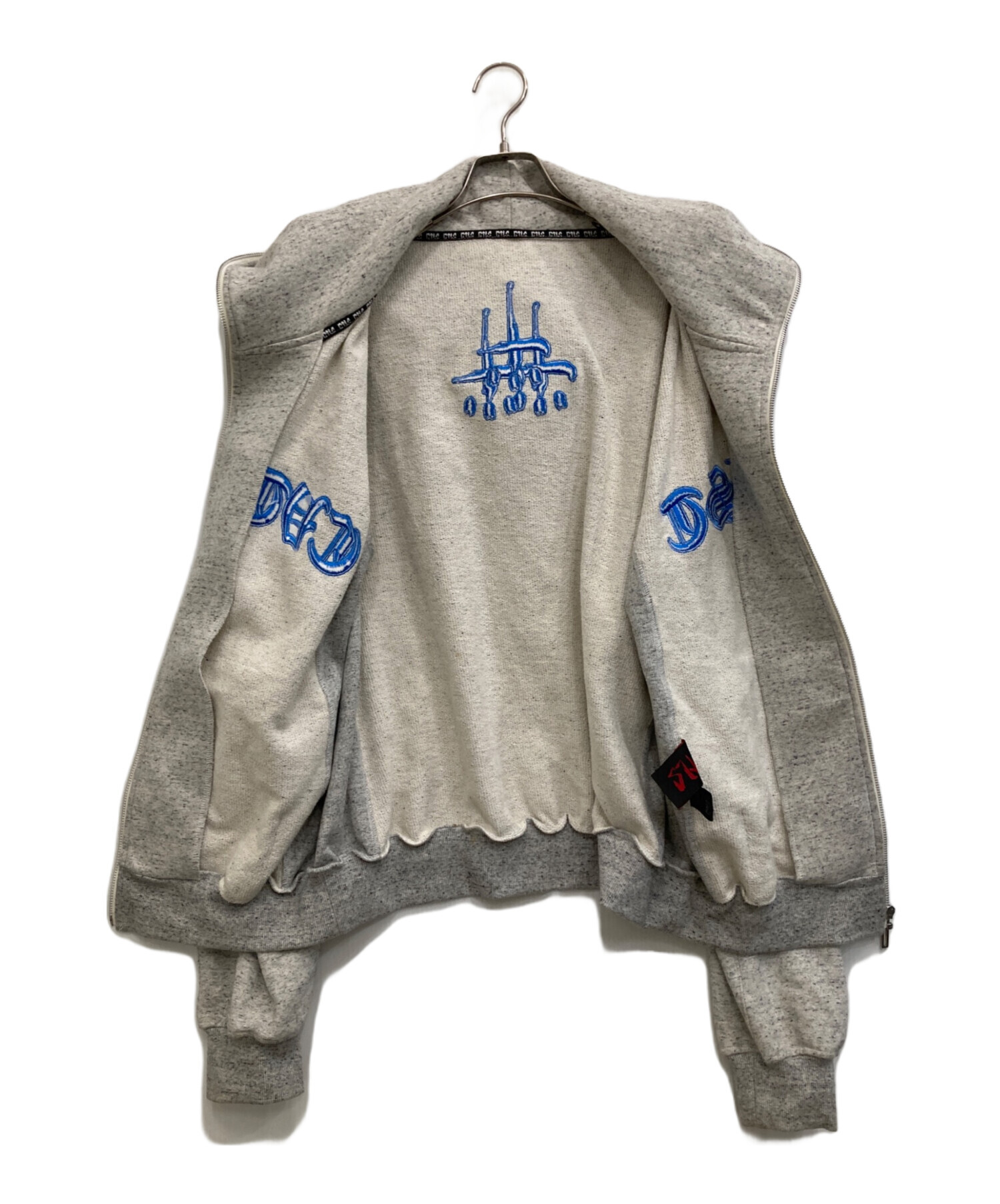 cvtvlist ジップパーカー 中古・古着通販】CVTVLIST (カタリスト) ジップパーカー グレー