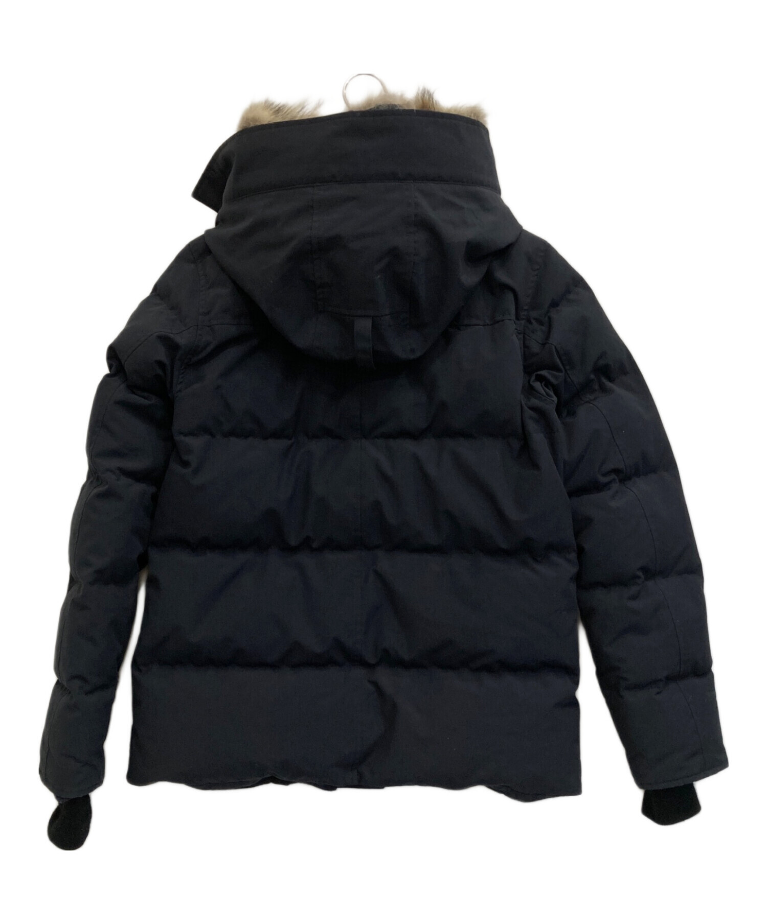 中古・古着通販】CANADA GOOSE (カナダグース) ダウンジャケット 中古・古着通販】CANADA GOOSE (カナダグース) ダウンジャケット
