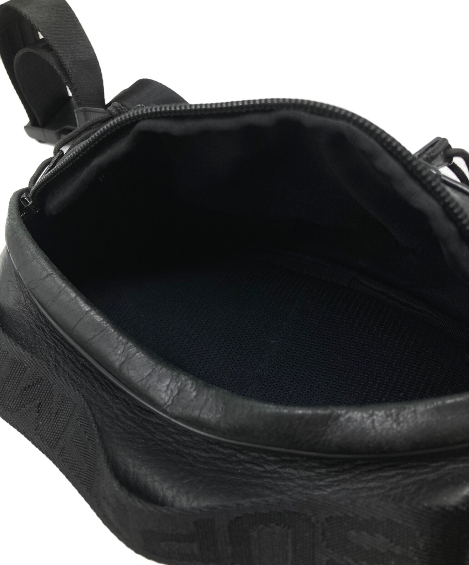 中古・古着通販】SUPREME (シュプリーム) Leather Waist Bag｜ブランド