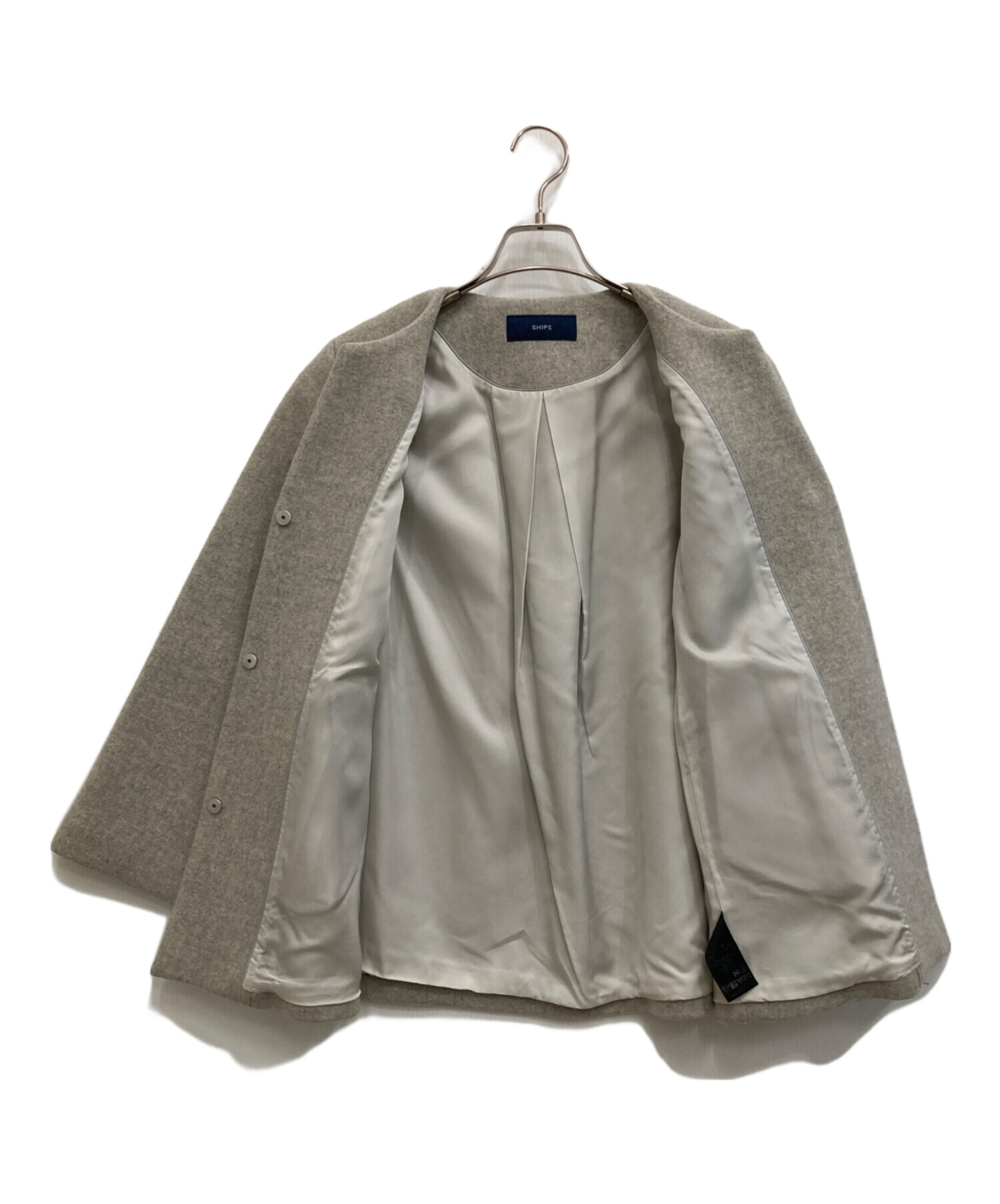 専用です！SHIPS キーネック　ショートコート　美品！38 中古・古着通販】SHIPS (シップス) キーネックショートコート グレー