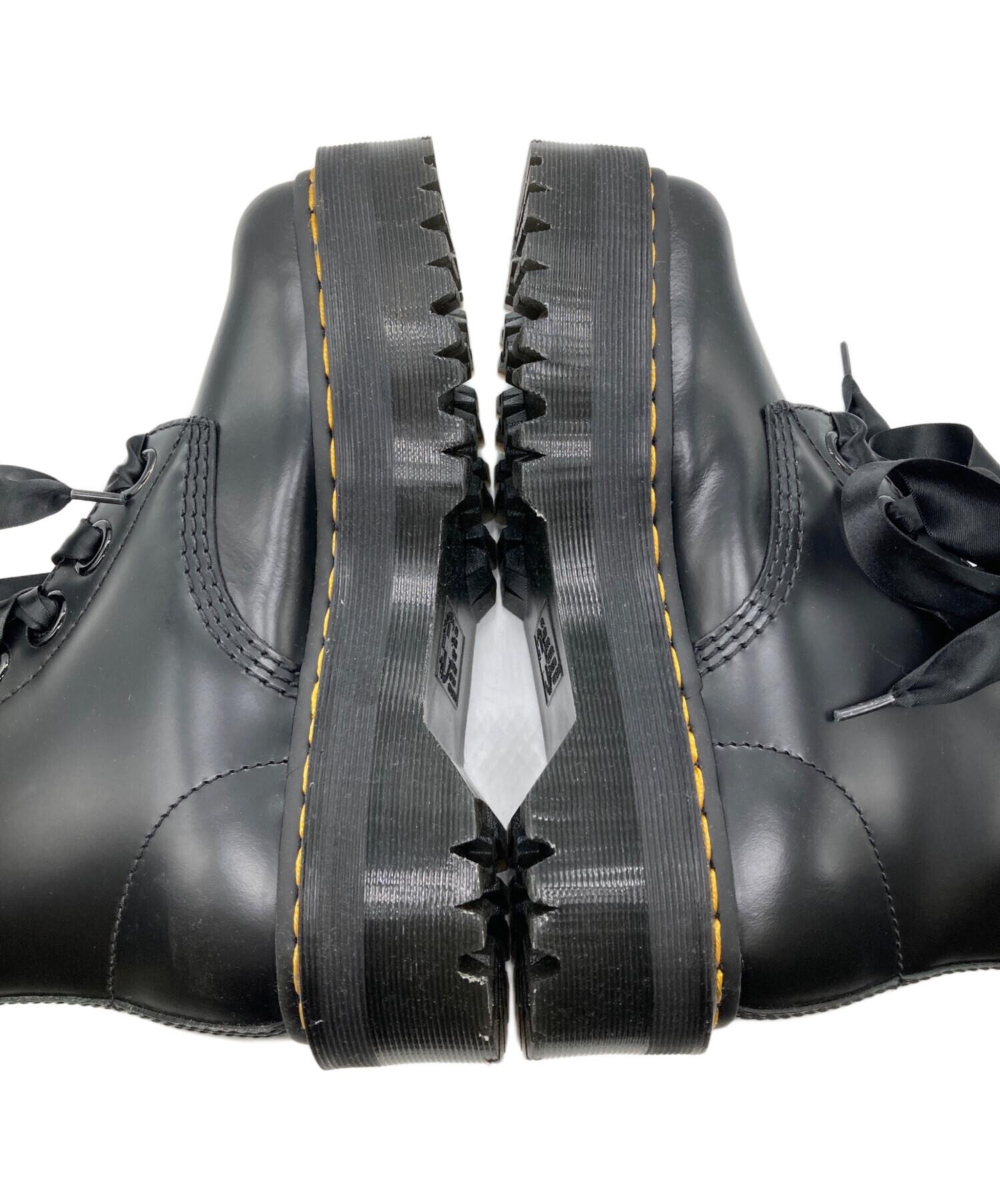 中古・古着通販】Dr.Martens (ドクターマーチン) レースアップ6ホール