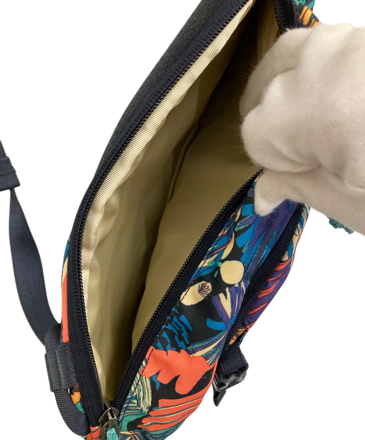 中古・古着通販】Patagonia (パタゴニア) アトムスリング 8L マルチ