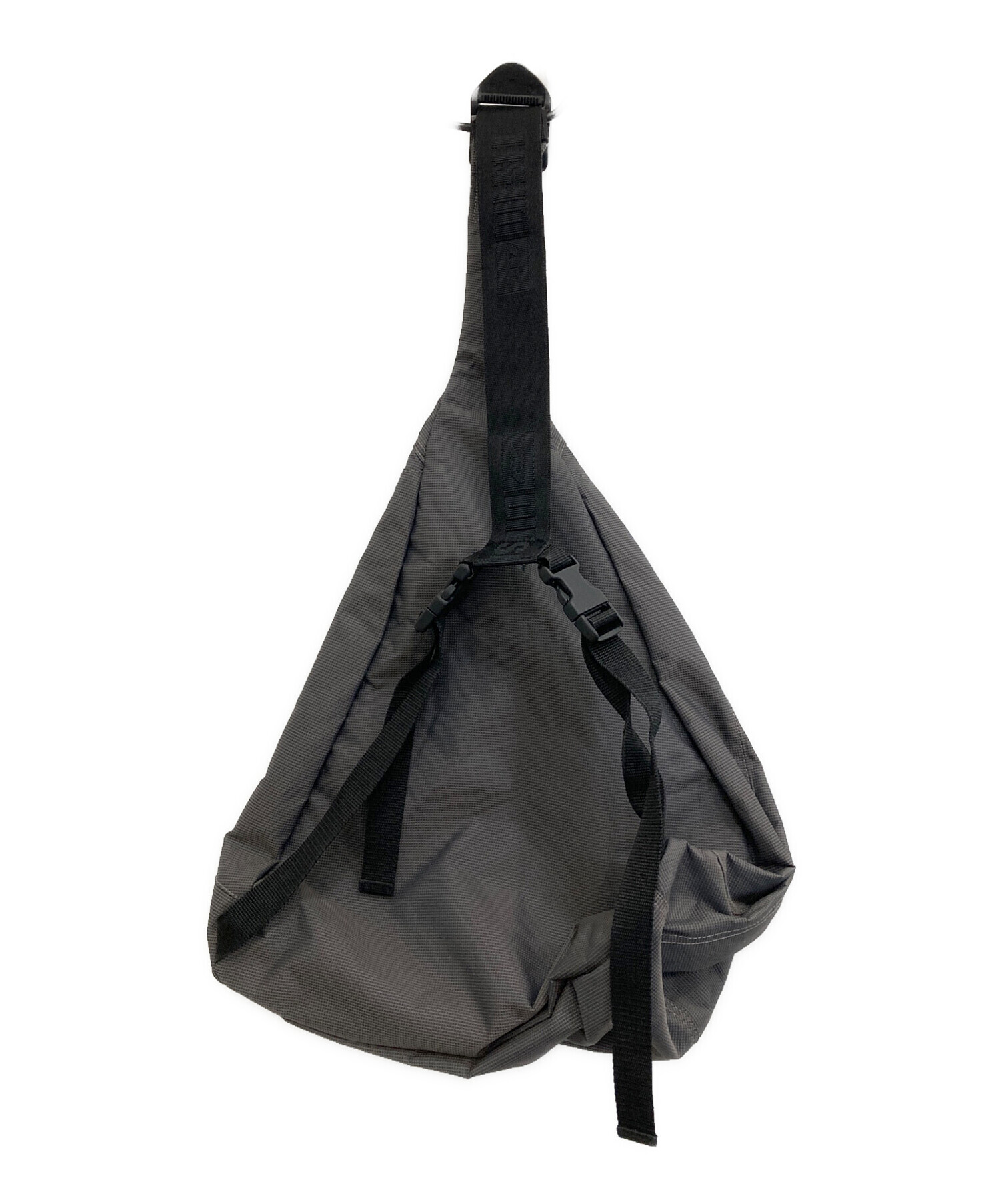 【新品】DIESEL メンズ　ボディバッグ　グレー×ブラック 中古・古着通販】DIESEL (ディーゼル) ボディバッグ グレー｜ブランド