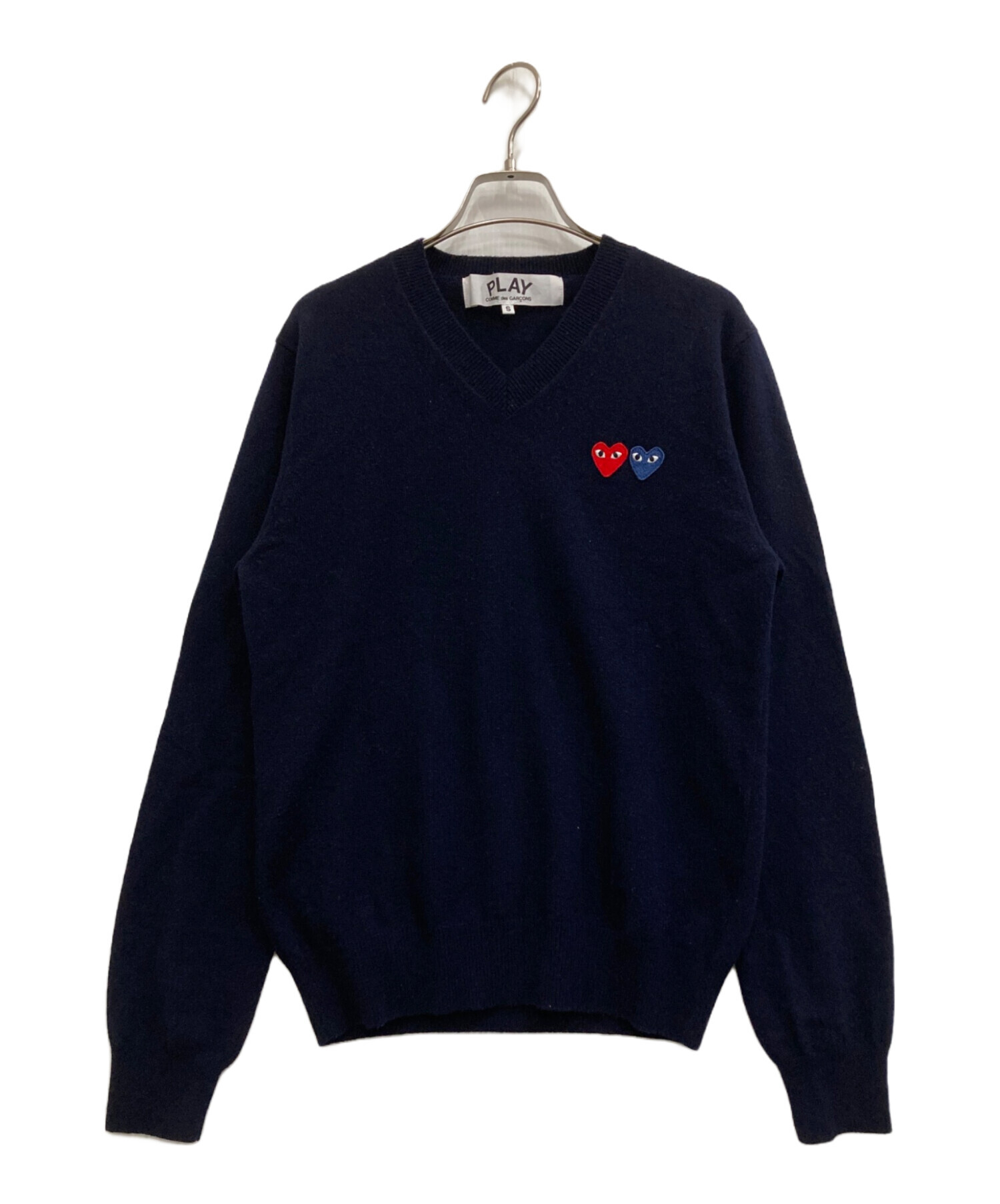 【美品】PLAY COMME des GARÇONS ネイビー　ニット M 中古・古着通販】PLAY COMME des GARCONS (プレイコムデギャルソン) V