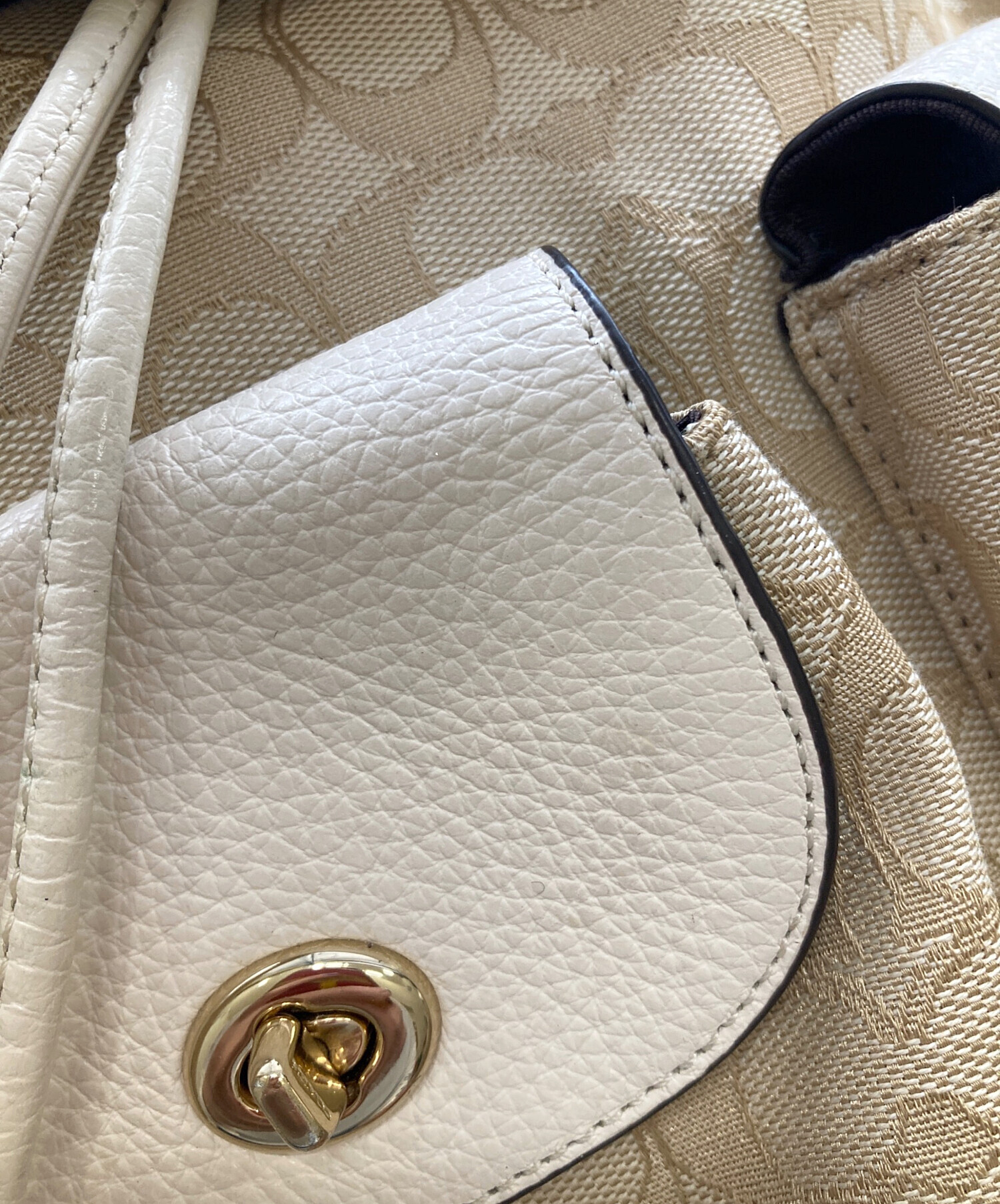 中古・古着通販】COACH (コーチ) リュック ベージュ｜ブランド・古着