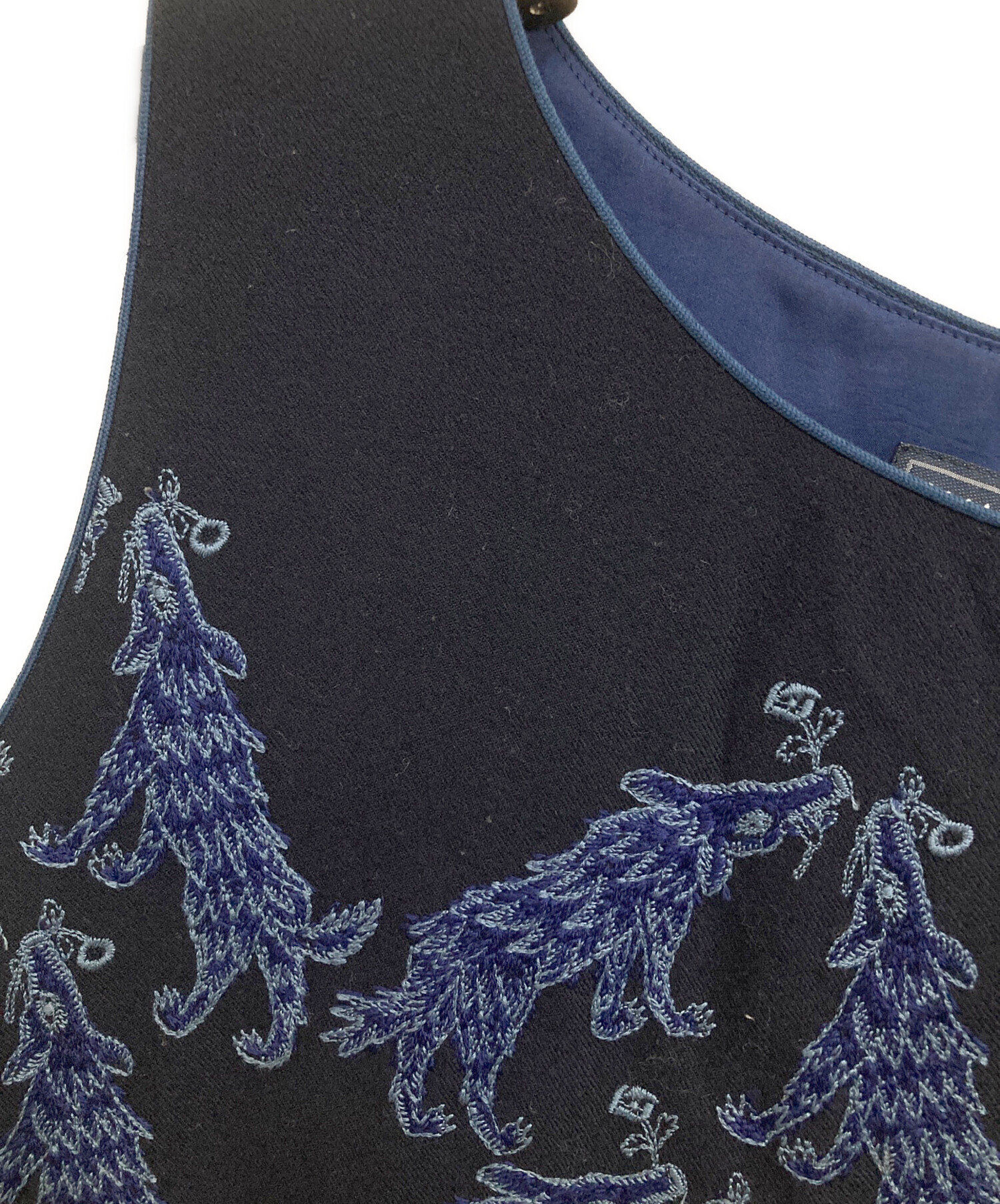 【新品】  mina perhonen / ミナペルホネン | 2017 s/s | hope embroidery ノースリーブ ブラウス | 38 | ネイビー/ライトブルー | レディース mina perhonen（シャツ/ブラウス(半袖/袖なし)）のフリマアイテム一覧