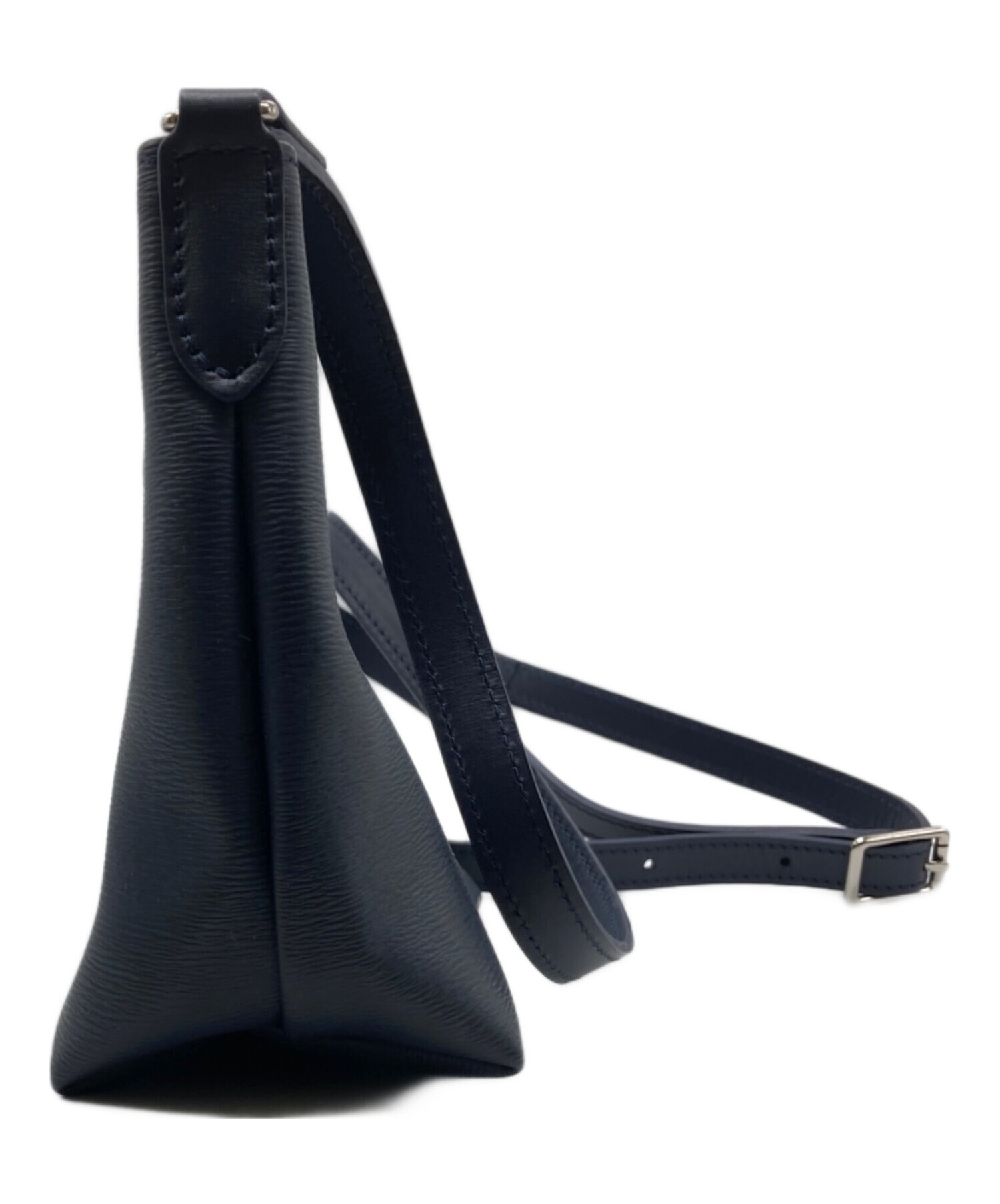 【新品未使用】LONGCHAMP ショルダーバッグ ネイビー 中古・古着通販】LONGCHAMP (ロンシャン) ショルダーバッグ ネイビー