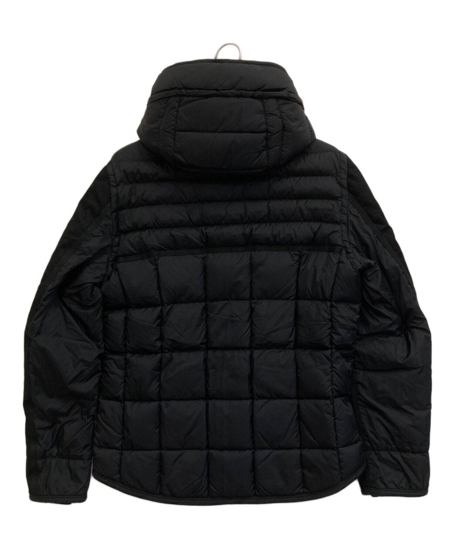 MONCLER ブラック リバファー　ダウン　サイズ3 中古・古着通販】MONCLER (モンクレール) ダウンジャケット ブラック