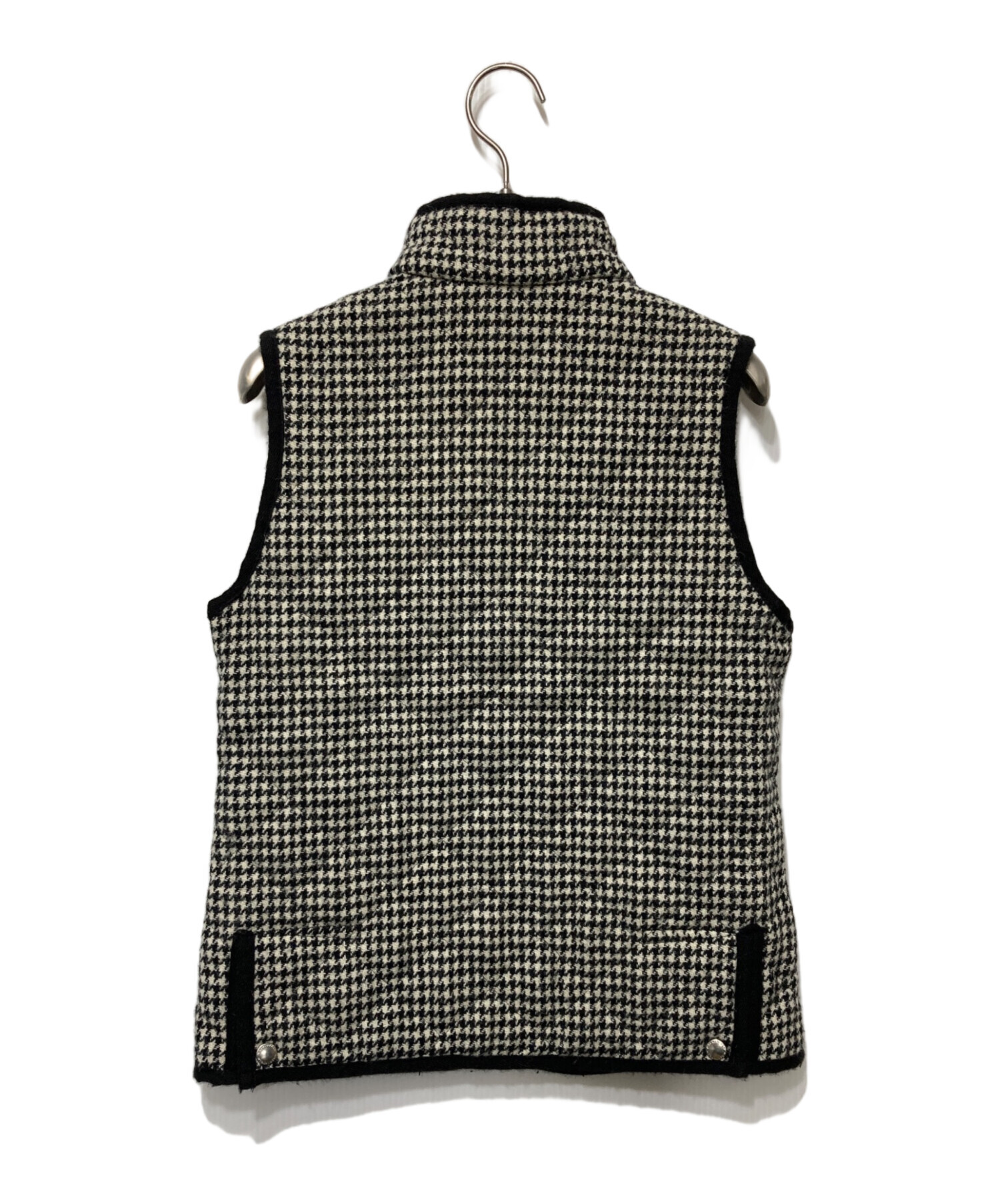 ハリスツイード　ベスト　オーダーメイド 中古・古着通販】MACKINTOSH (マッキントッシュ) Harris Tweed (ハリスツイード) キルティングベスト ホワイト×ブラック  サイズ:34｜ブランド・古着通販 トレファク公式【TREFAC FASHION】スマホサイト