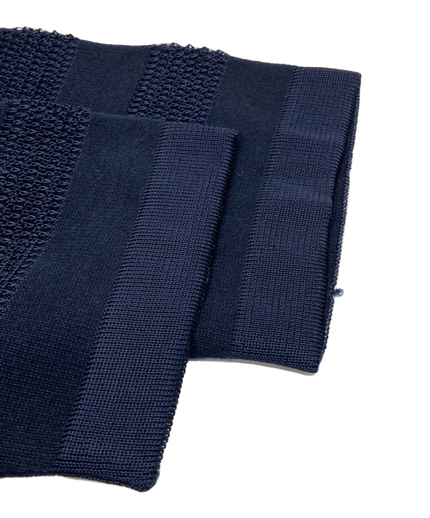 【FENDI】ネイビー ロゴ半袖ワンピース 4A(105cm) FENDI】ネイビー ロゴ半袖ワンピース 4A(105cm)