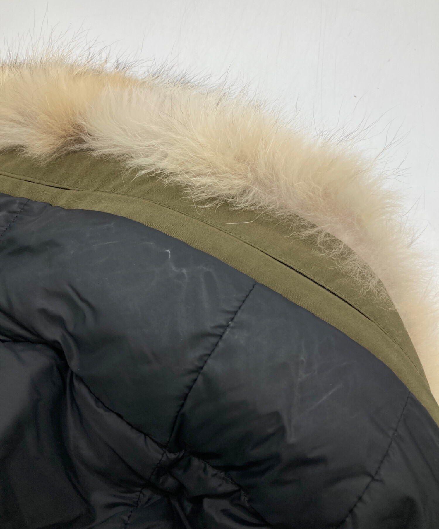 CANADA GOOSE フード付きダウンジャケット オリーブ