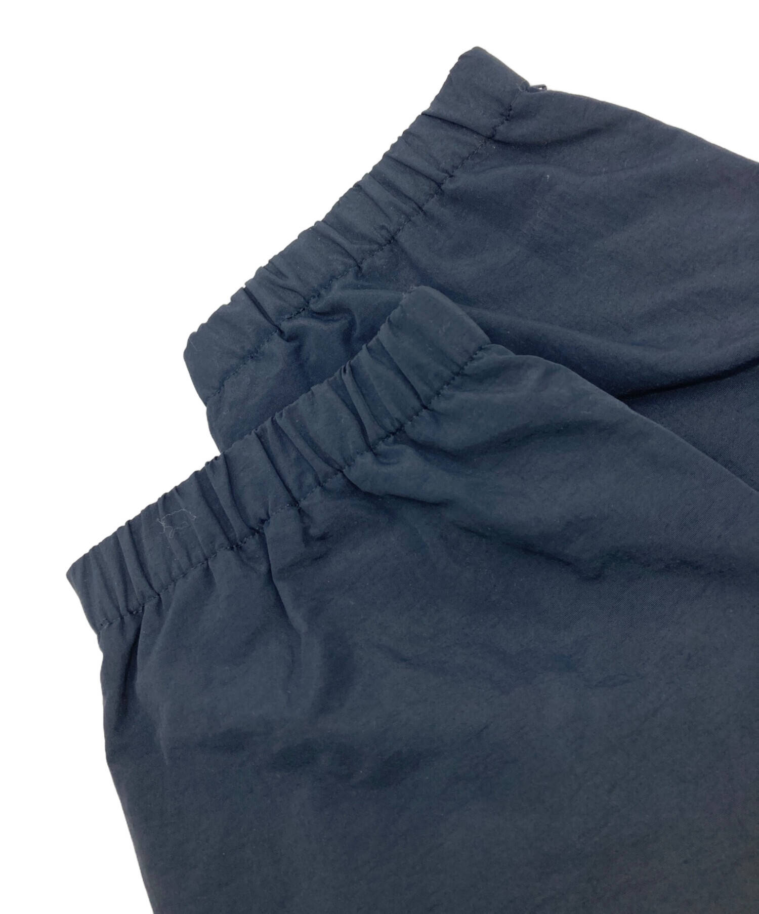 FTC ネイビー ナイロンパンツ トラックパンツ パンツ M 中古・古着通販】FTC (エフティーシー) ナイロンパンツ ネイビー