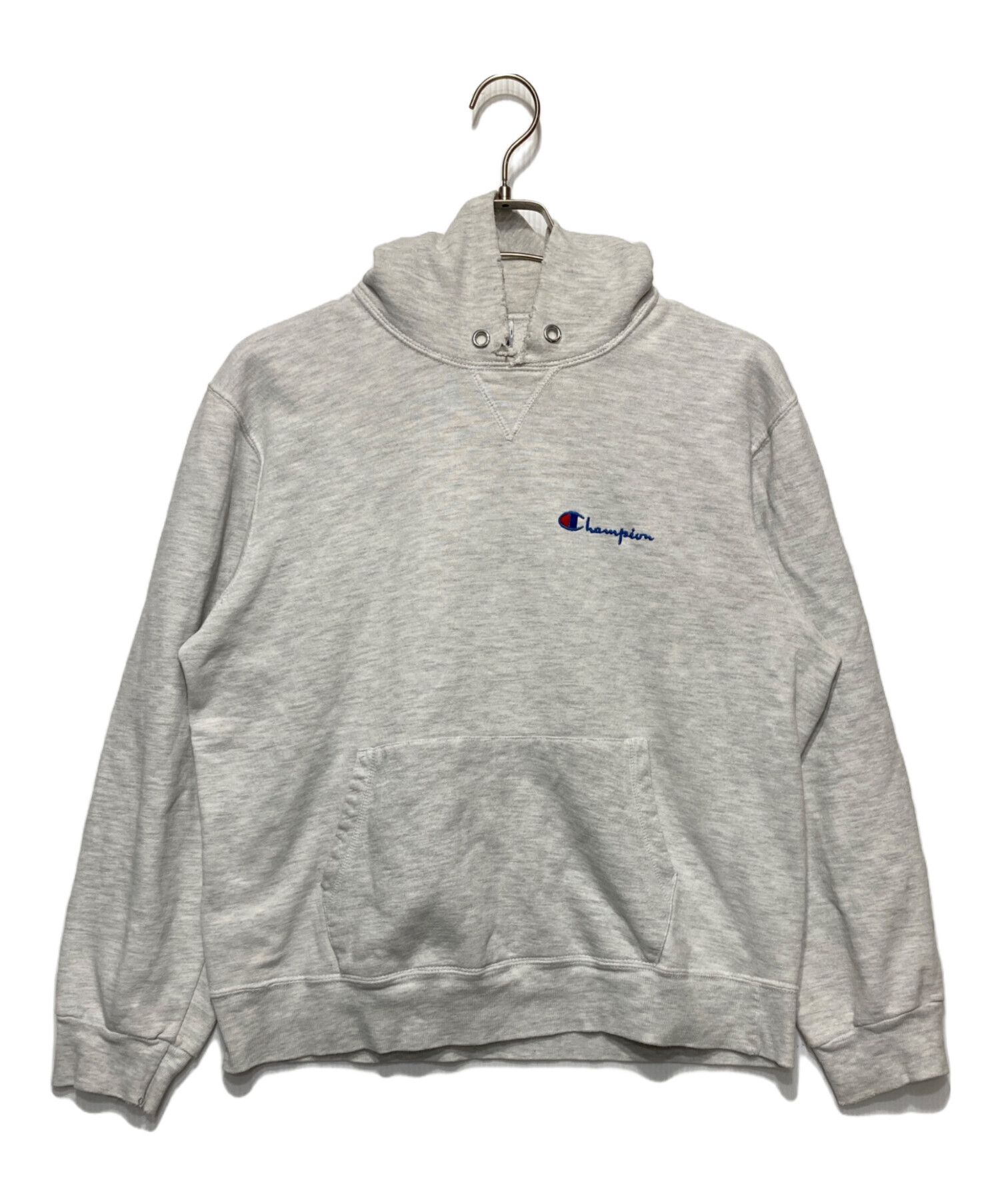 中古・古着通販】Champion (チャンピオン) ロゴ刺繍パーカー グレー 中古・古着通販】Champion (チャンピオン) ロゴ刺繍パーカー グレー