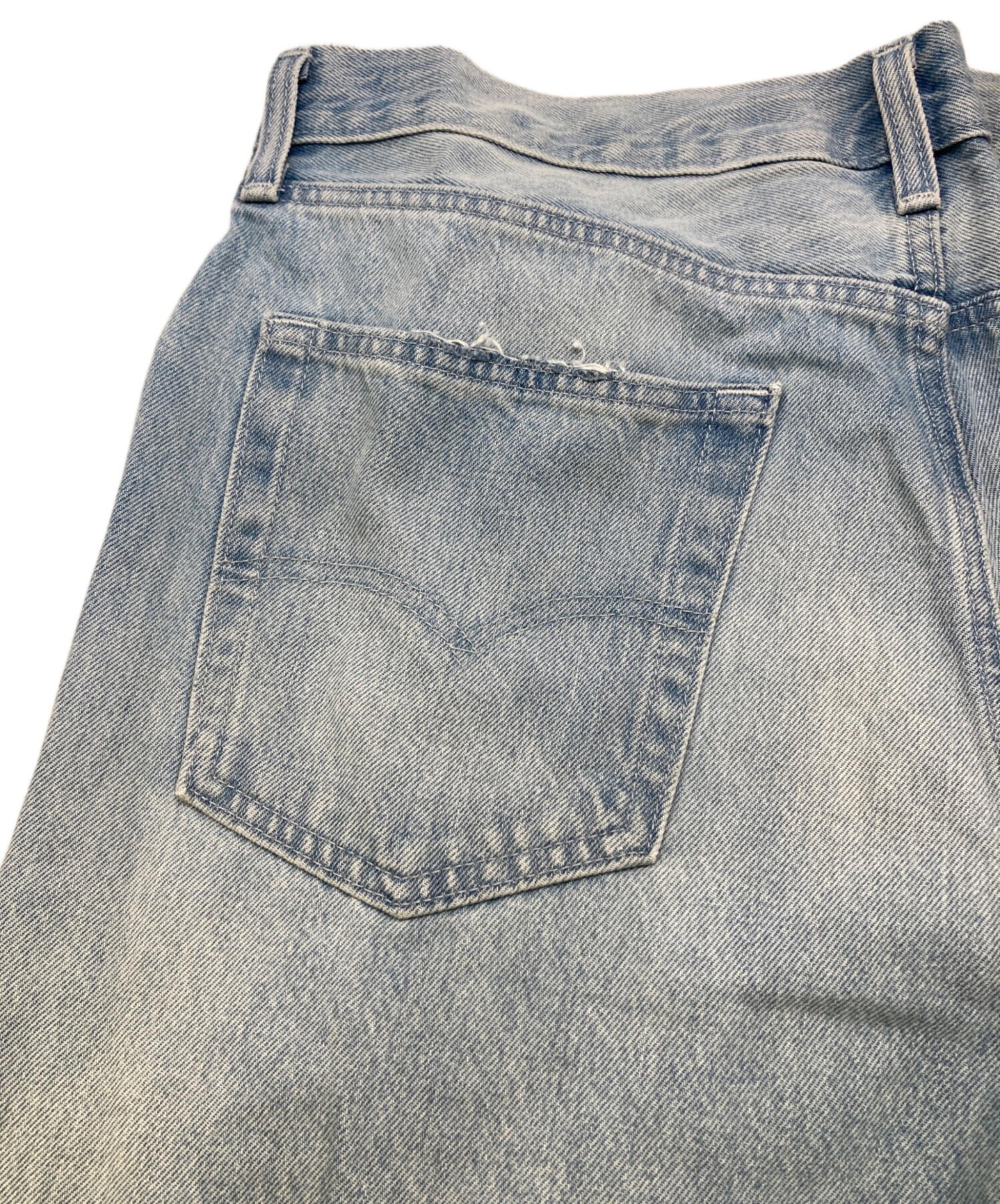 中古・古着通販】LEVI'S (リーバイス) ダメージデニムパンツ ブルー