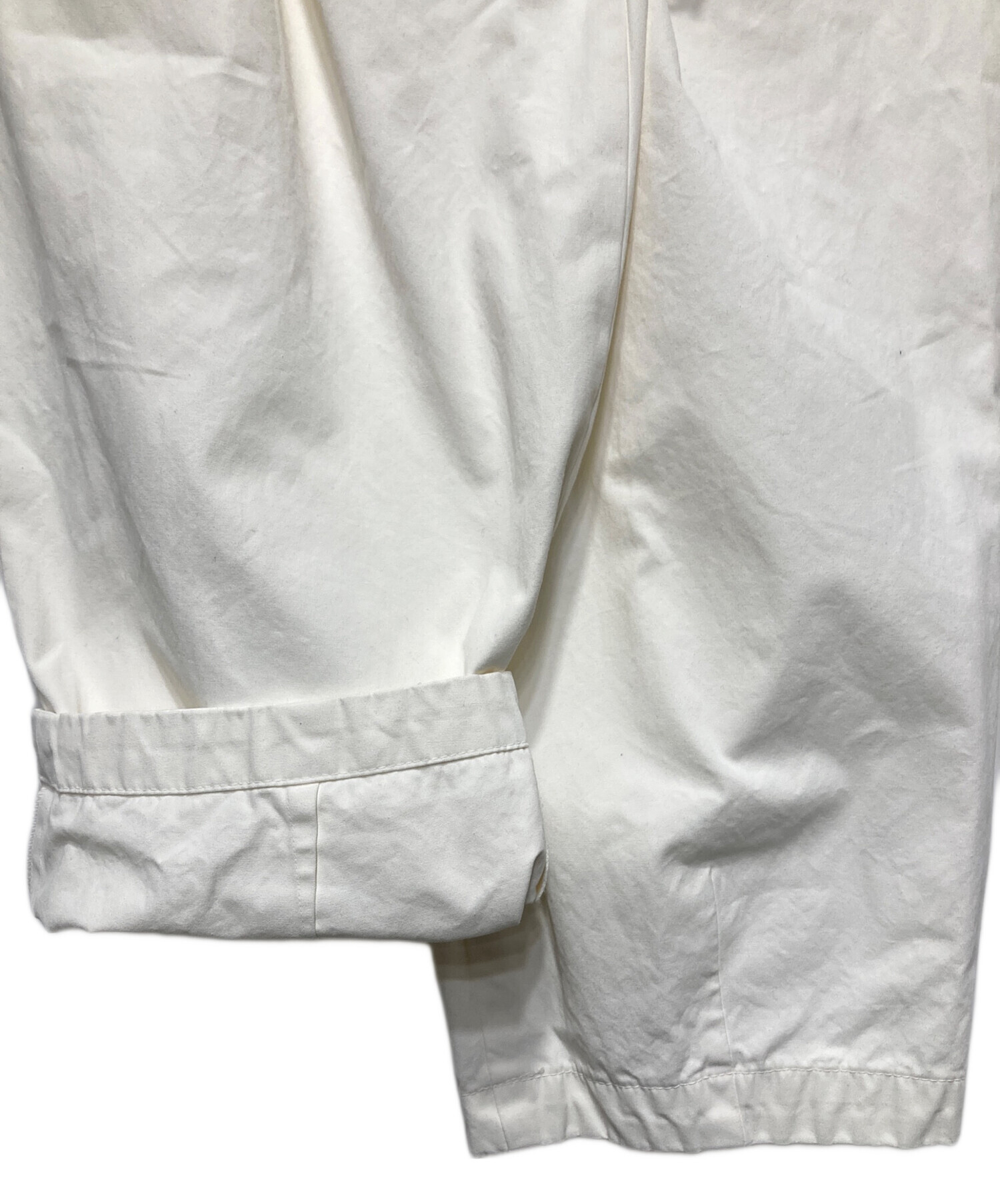 中古・古着通販】kagure (カグレ) コットンクロップドパンツ ホワイト