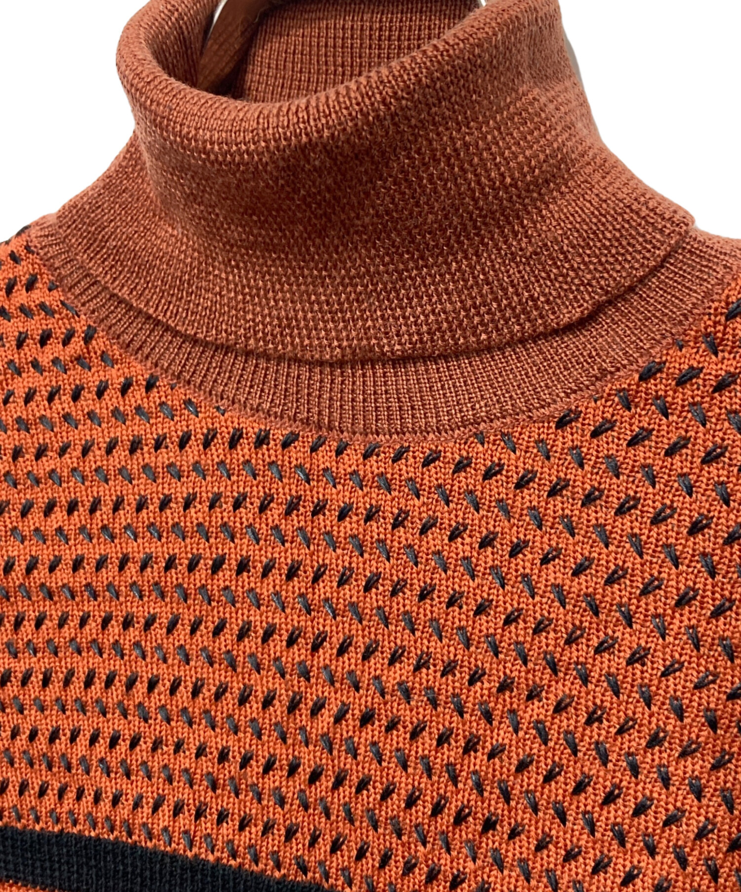 【最終価格】Mame Kurogouchi ニット　タートル　セーター 中古・古着通販】Mame Kurogouchi (マメクロゴウチ) 刺し子刺繍