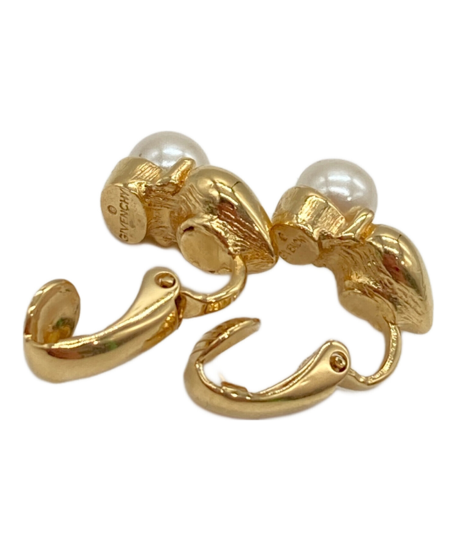 中古・古着通販】GIVENCHY (ジバンシィ) パール付きハートイヤリング