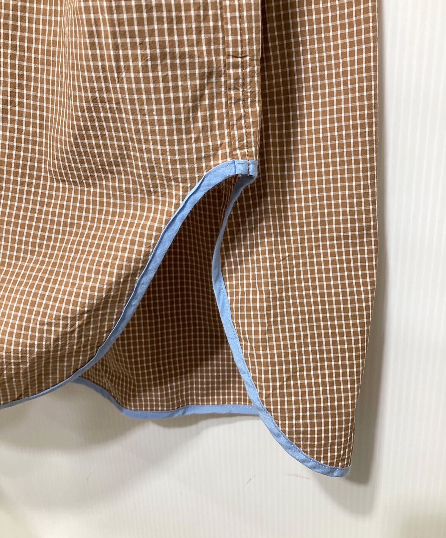 yori ステンカラーオーバーチェックシャツ ブラウン 新品・未使用・タグ付 中古・古着通販】yori (ヨリ) ステンカラーオーバーチェックシャツ