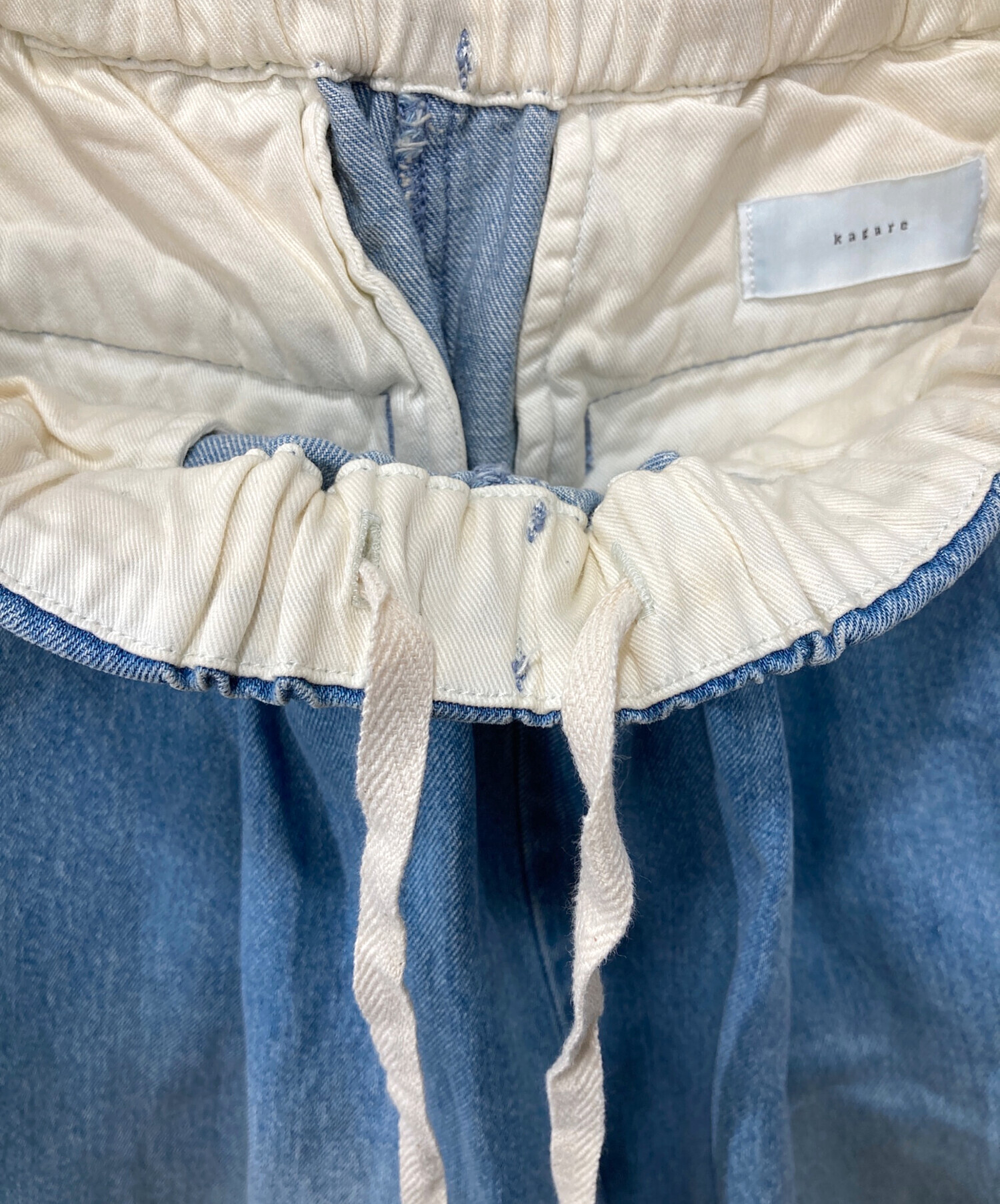 中古・古着通販】kagure (カグレ) フェードデニムイージーパンツ