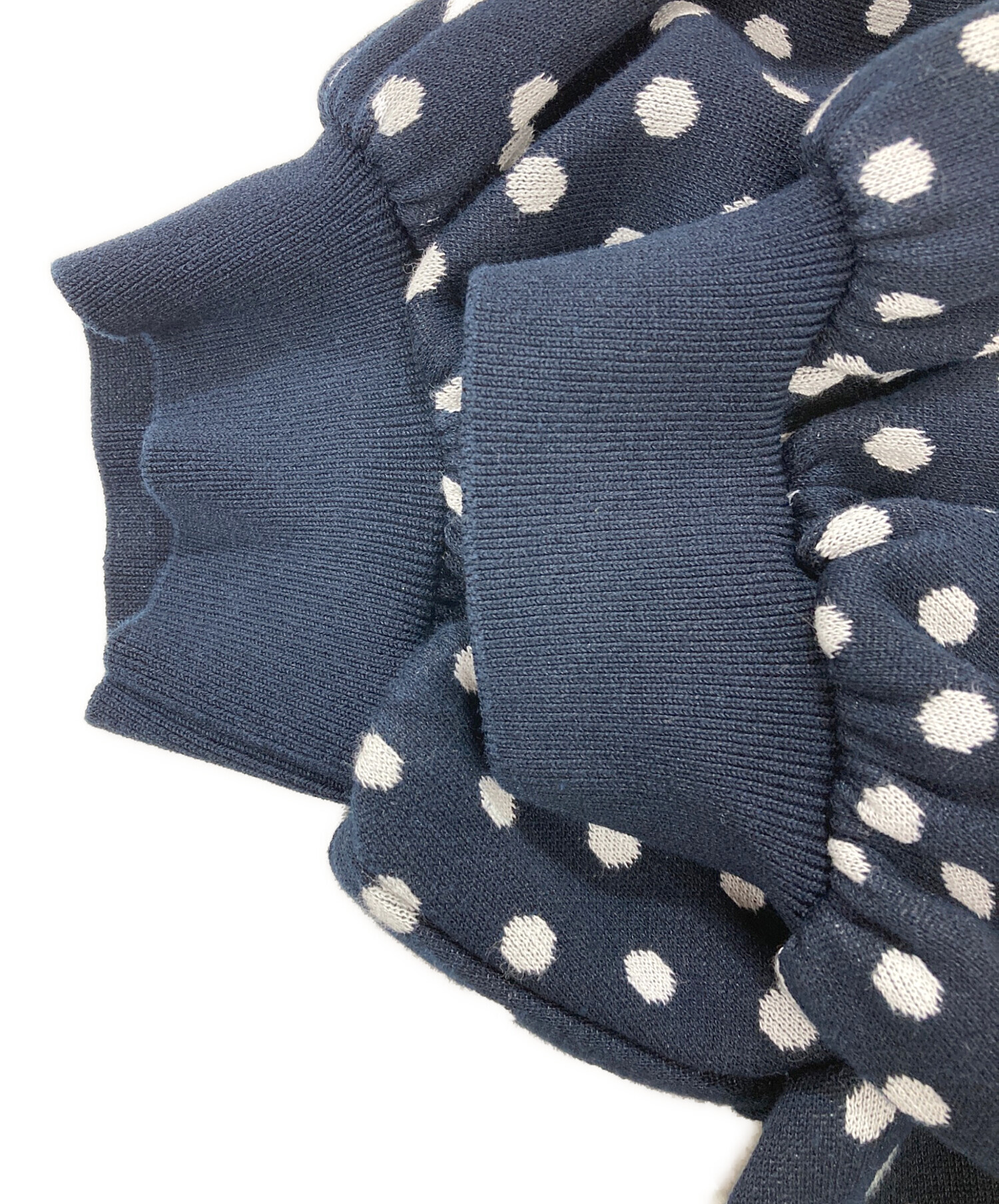 今だけお値下げ中　yori マリンドットパフポロニット 中古・古着通販】yori (ヨリ) 25SS/マリンドットパフポロニット