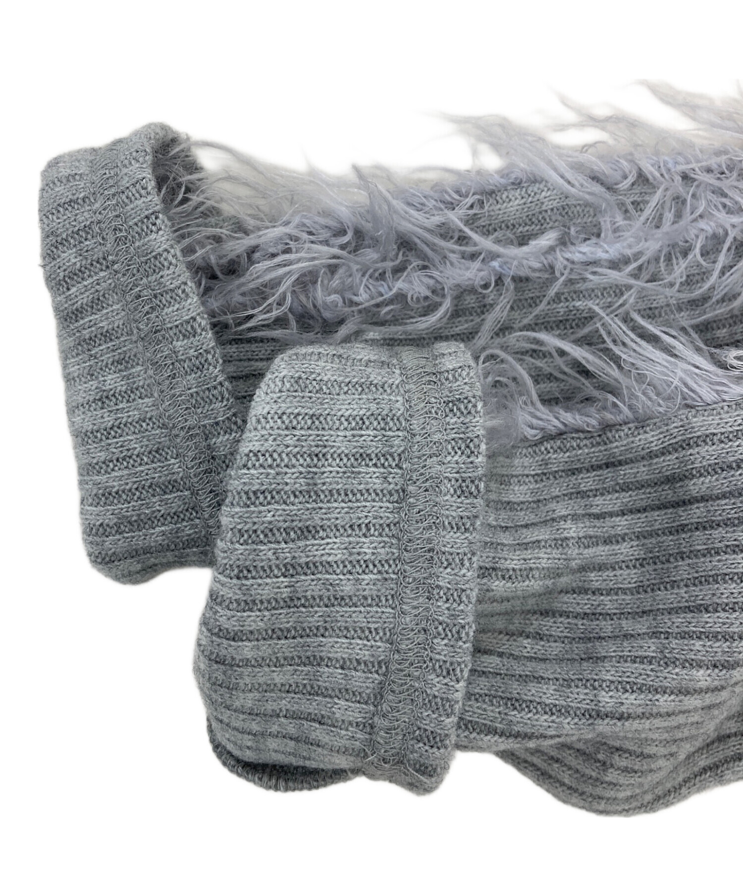 イッセイミヤケ　ISSAY MIYAKE ニット　変形　グレー　タートルネック 中古・古着通販】ISSEY MIYAKE (イッセイミヤケ) フェザータートル