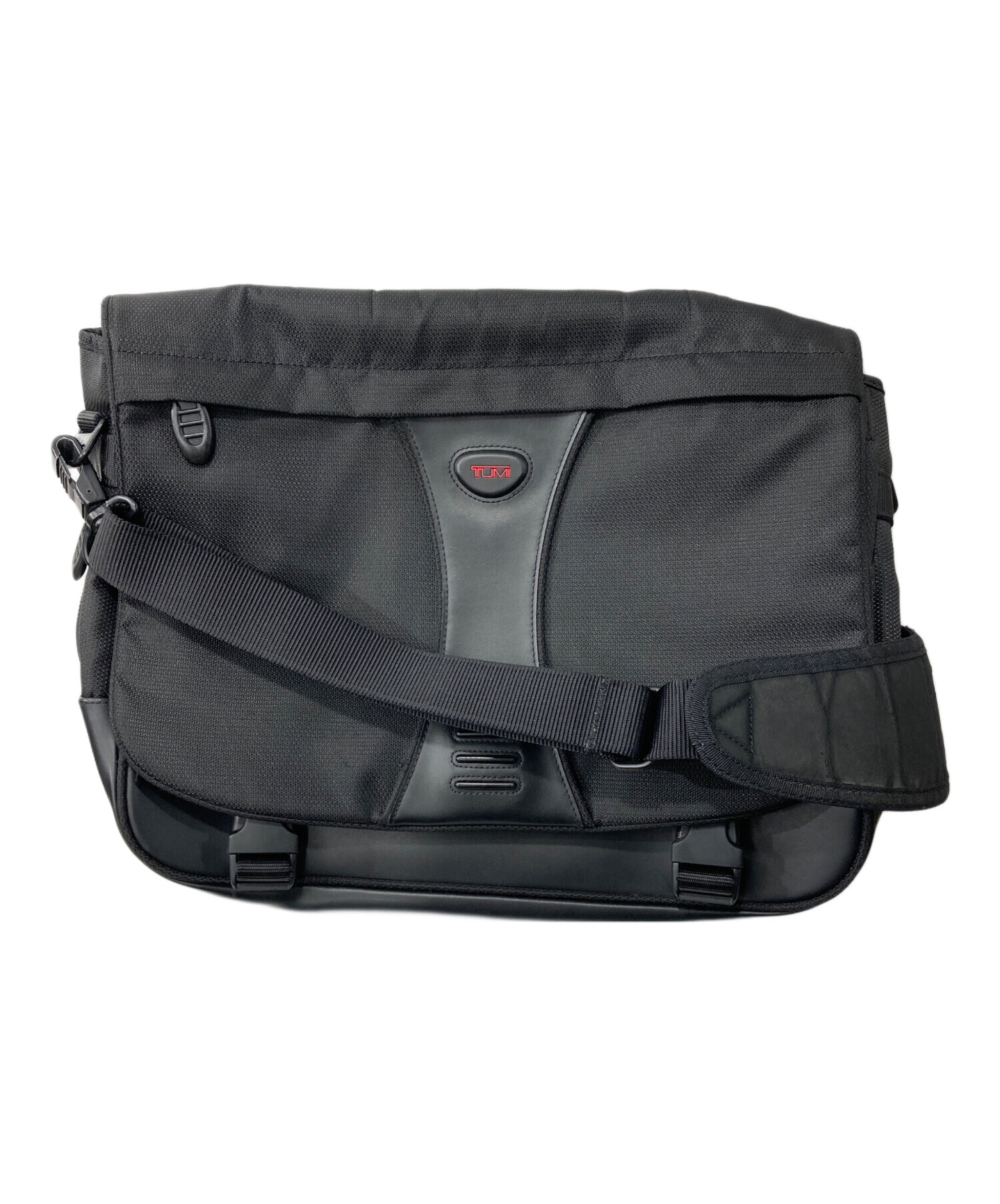 TUMI ブラック メッセンジャーバッグ 中古・古着通販】TUMI (トゥミ) メッセンジャーバッグ ブラック