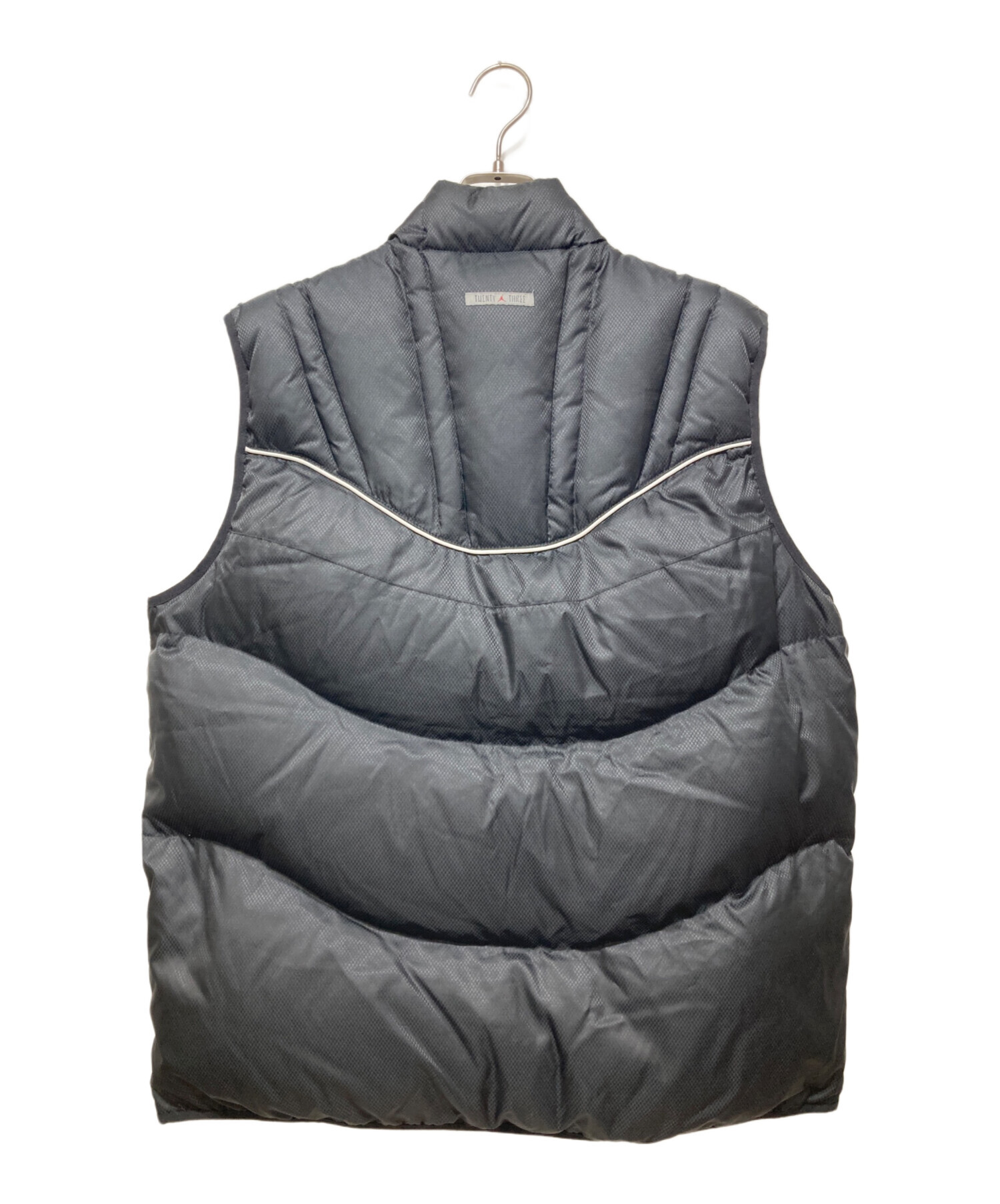 【新品未使用】ナイキダウンベスト 中古・古着通販】NIKE (ナイキ) ダウンベスト ブラック サイズ:L