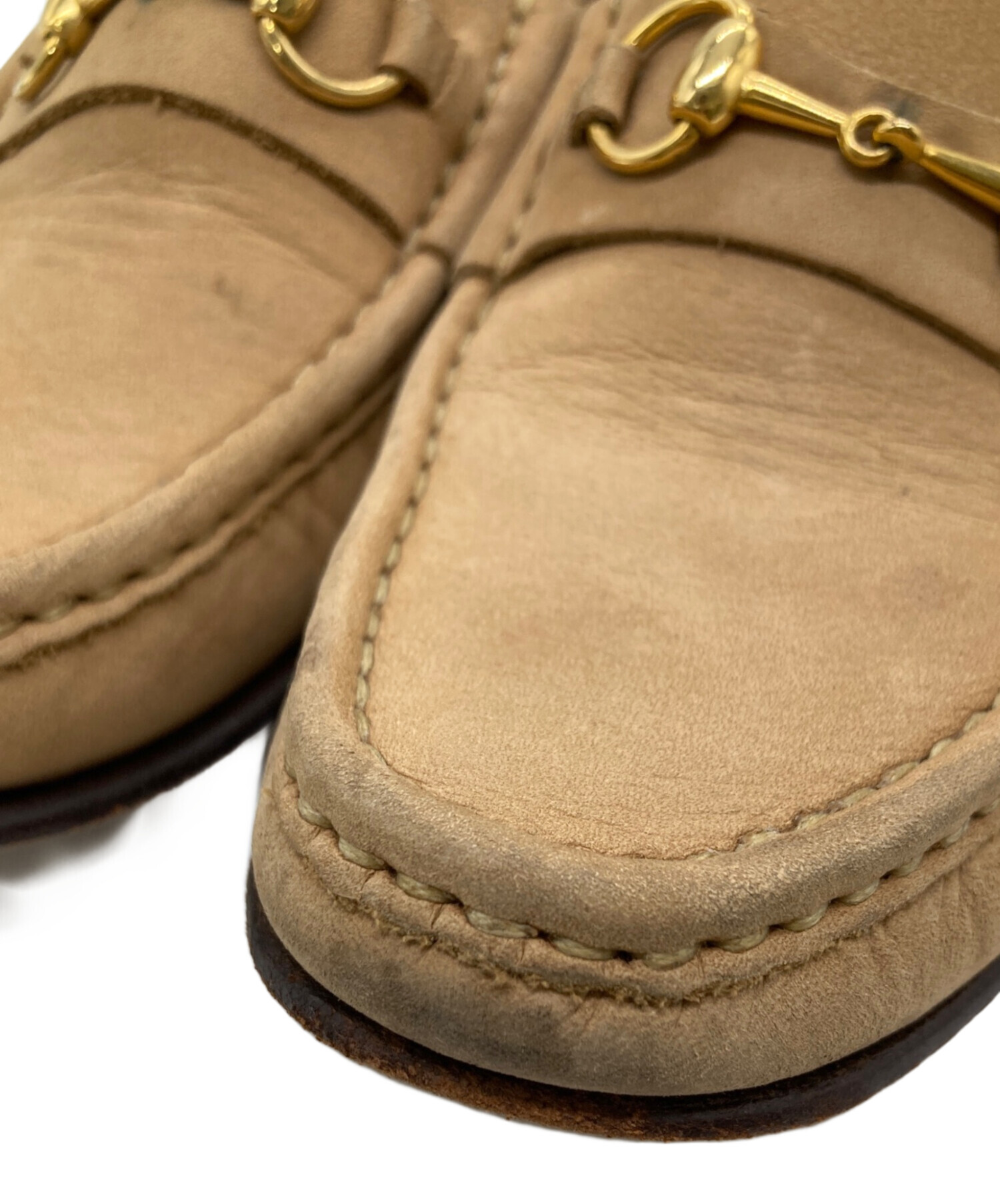 【美品】GUCCI ベージュレザー ローファー 37 中古・古着通販】GUCCI (グッチ) スウェードビットローファー