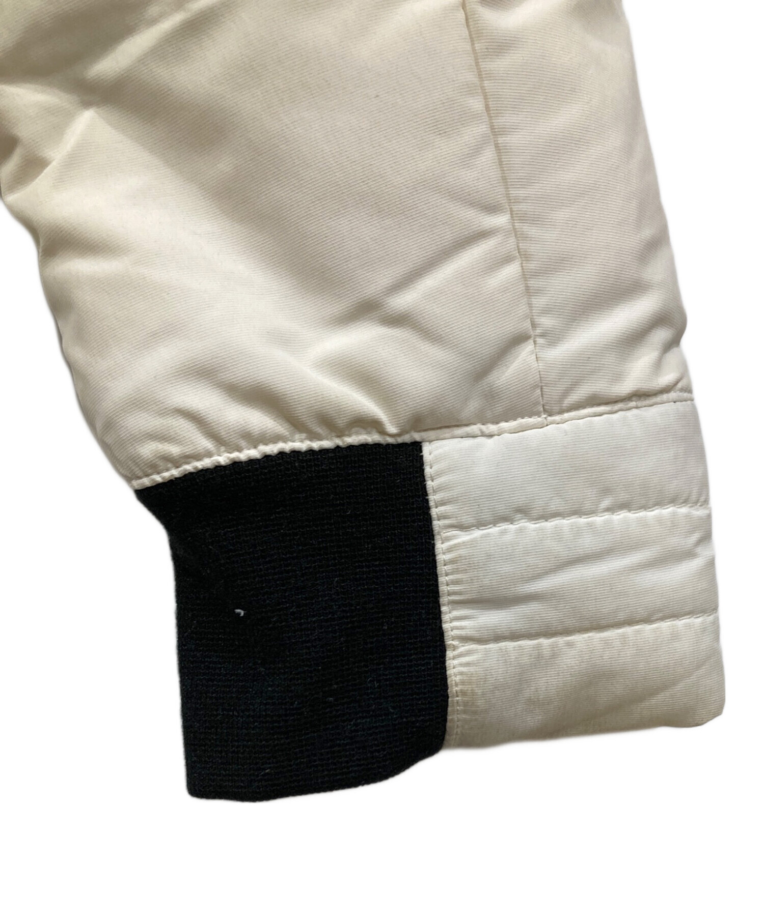 カナダグース HyBridge ホワイト ダウンジャケット カナダグース HyBridge ホワイト ダウンジャケット メンズ