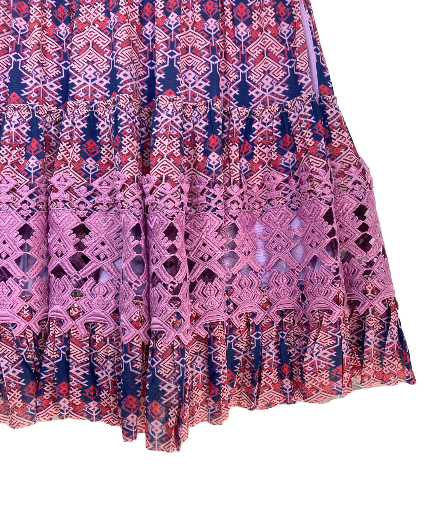 VIVIENNE TAM ヴィヴィアンタム　ワンピース　42サイズ　花柄　日本製 中古・古着通販】VIVIENNE TAM (ヴィヴィアンタム) パワーネット総柄