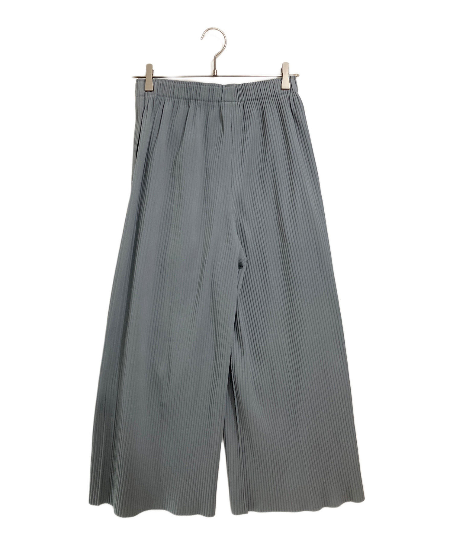 ISSEI MIYAKE プリーツパンツ グレー 中古・古着通販】me ISSEY MIYAKE (ミーイッセイ ミヤケ) プリーツ