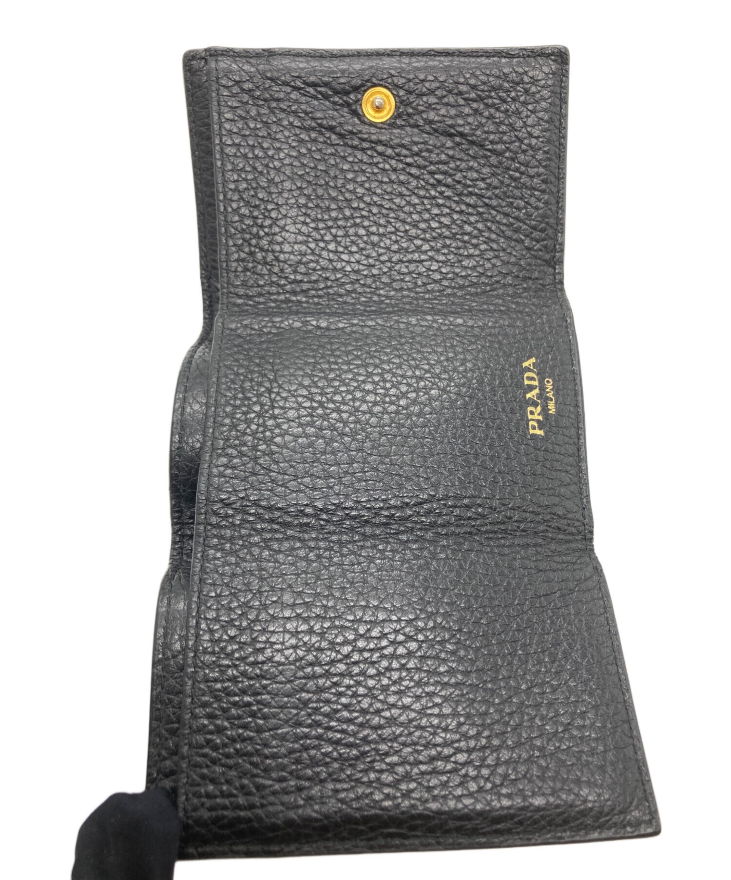 極上美品⭐️PRADA プラダ 三つ折り シボ革 ゴールド金具 財布 レザー 中古・古着通販】PRADA (プラダ) シボ革3つ折り財布 ブラック