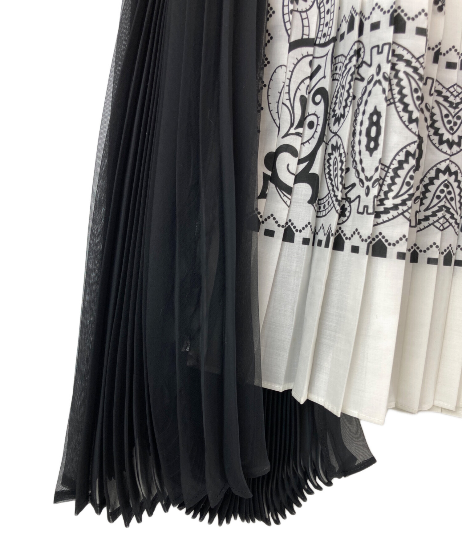 中古・古着通販】sacai (サカイ) バンダナプリーツスカート ブラック