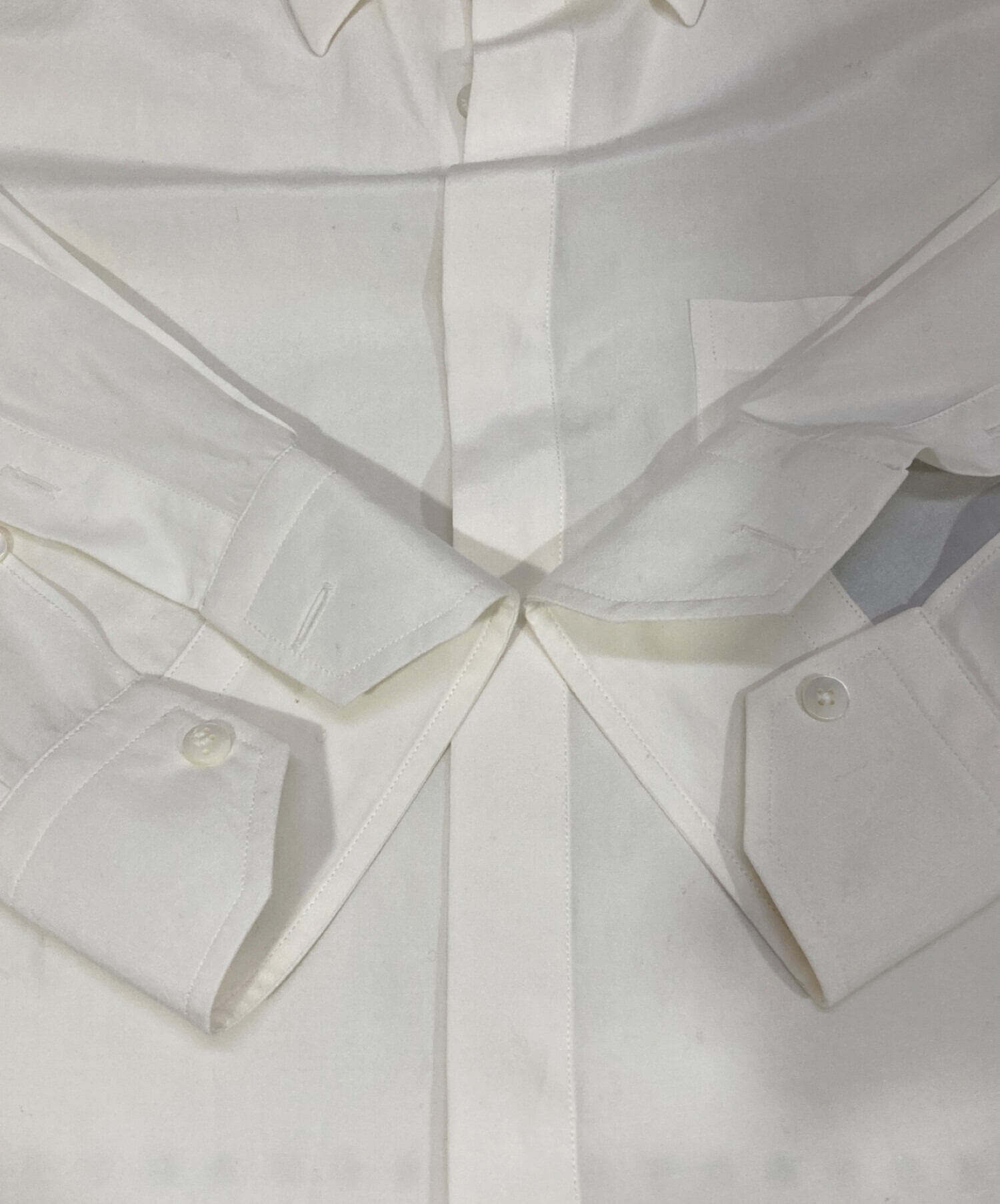 中古・古着通販】FENDI (フェンディ) LONG-SLEEVED SHIRTS ホワイト