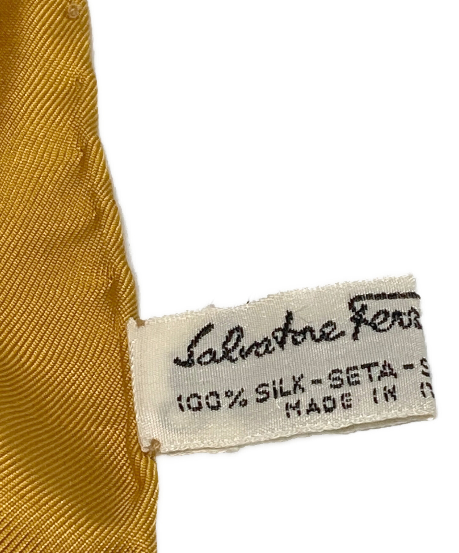 サルバトーレフェラガモ シルク スカーフ マスタード ネイビー