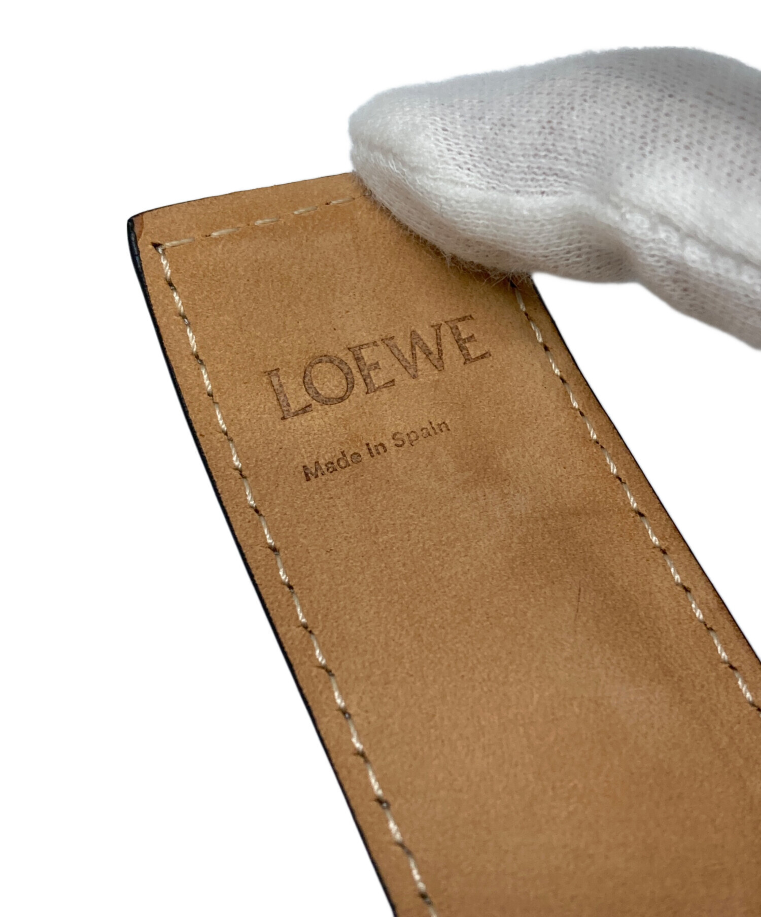 ☆新品未使用☆ LOEWE スラップブレスレット　タン　レザーバングル 中古・古着通販】LOEWE (ロエベ) スラップ ブレスレット タン