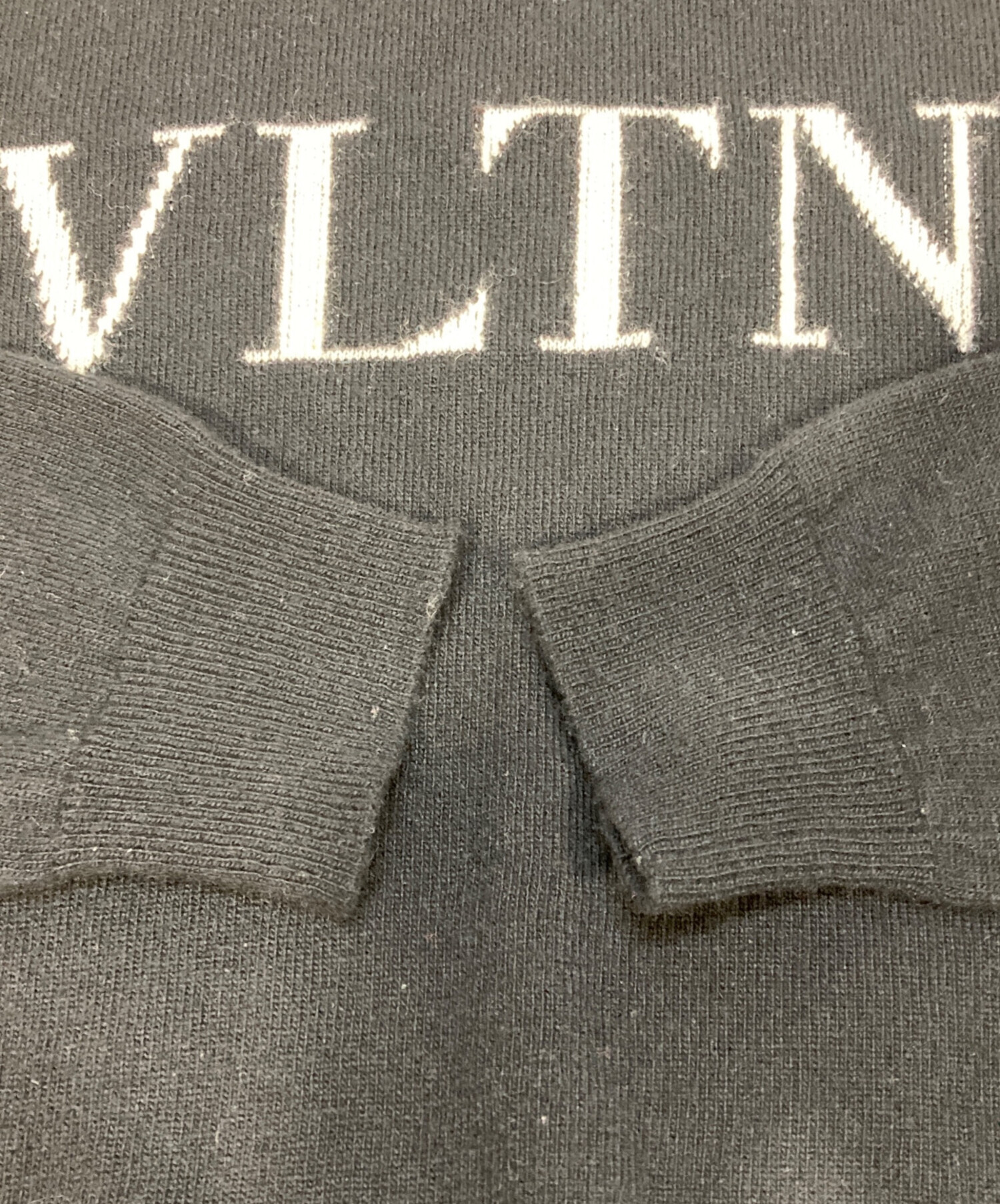中古・古着通販】VALENTINO (ヴァレンティノ) VLTNロゴニット ブラック