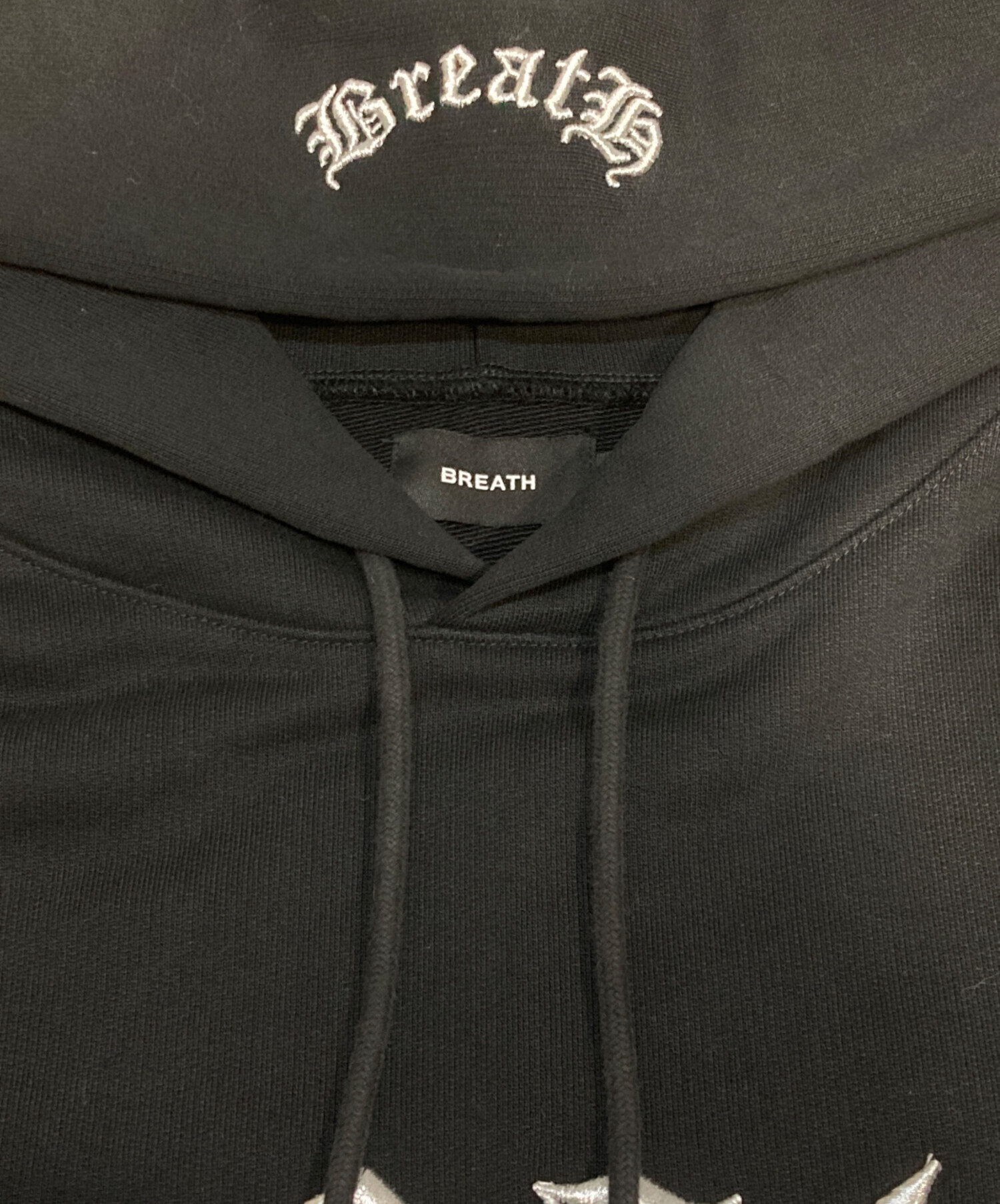 中古・古着通販】BREATH (ブレス) OLD ENGLISH LOGO HOODIE 中古・古着通販】BREATH (ブレス) OLD ENGLISH LOGO HOODIE