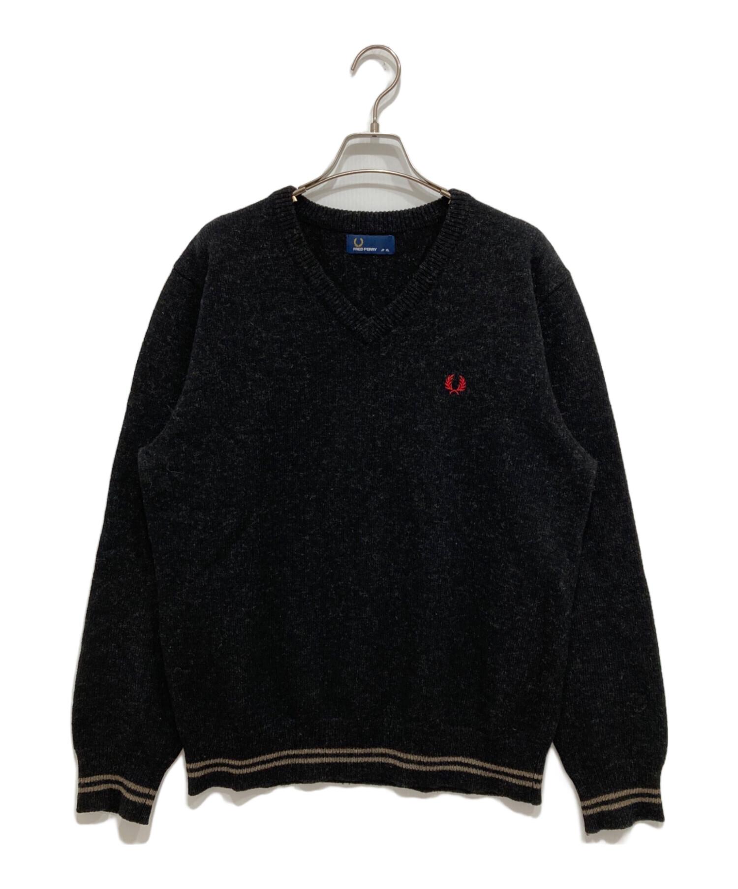 中古・古着通販】FRED PERRY (フレッドペリー) Vネックニット ブラック 