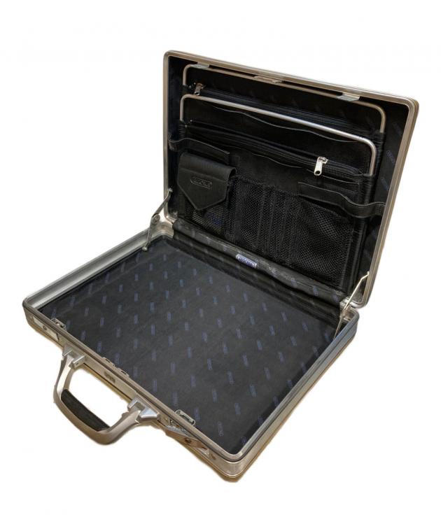 中古・古着通販】RIMOWA (リモワ) アタッシュケース シルバー 中古・古着通販】RIMOWA (リモワ) アタッシュケース シルバー