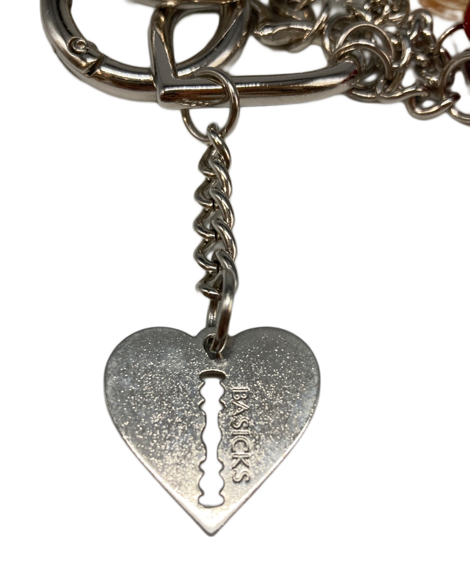 BASICKS(ベーシックス) キーホルダー 中古・古着通販】BASICKS (ベイシックス) キーホルダー｜ブランド