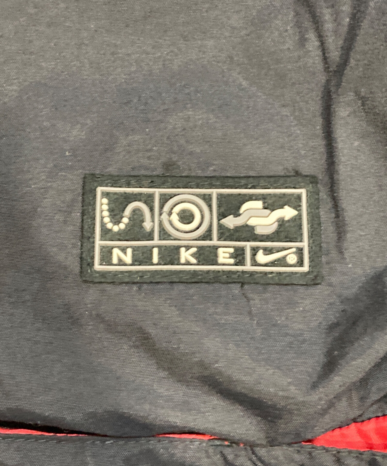 中古・古着通販】NIKE (ナイキ) ナイロンジャケット ブラック サイズ 