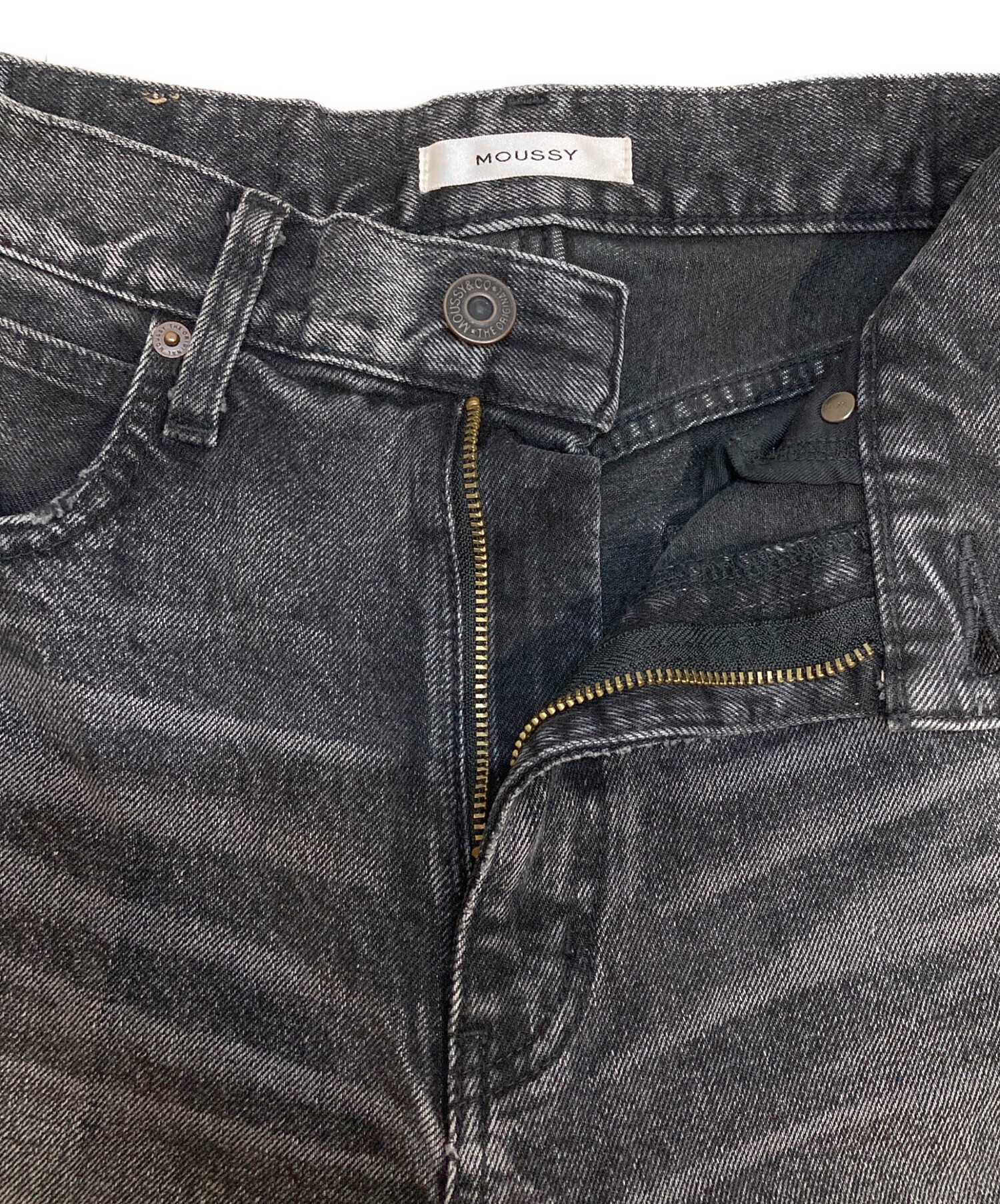 MOUSSY ブラック デニム　26 中古・古着通販】moussy (マウジー) MVS BLACK FLARE デニム